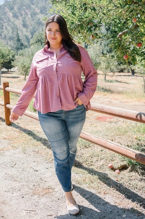 Abbey Relaxed Fit in Vintage Wash - PLUS