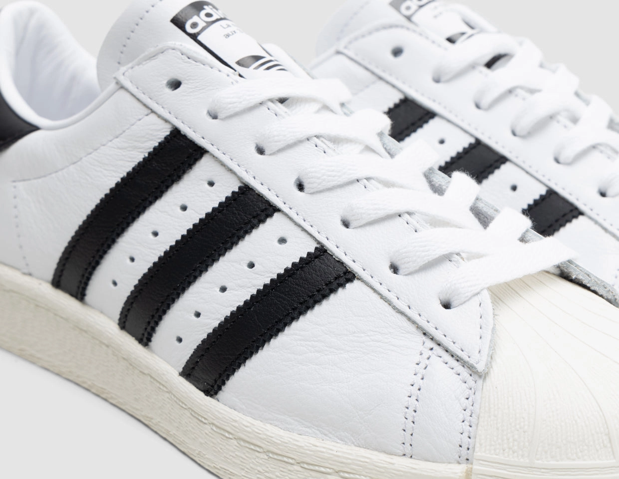 adidas Originals Superstar 82 Ftwr White / Core Black - Off White