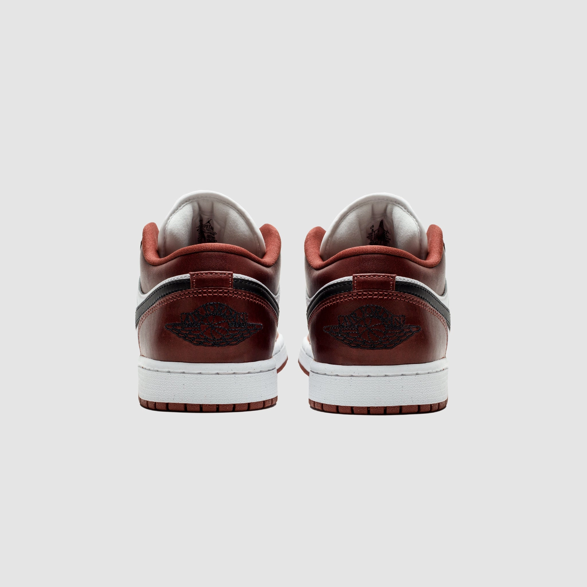AIR JORDAN 1 LOW SE DARK PONY