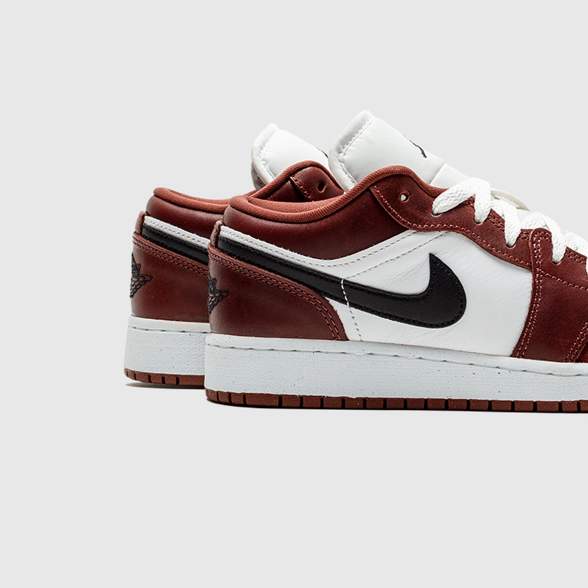AIR JORDAN 1 LOW SE (GS) DARK PONY
