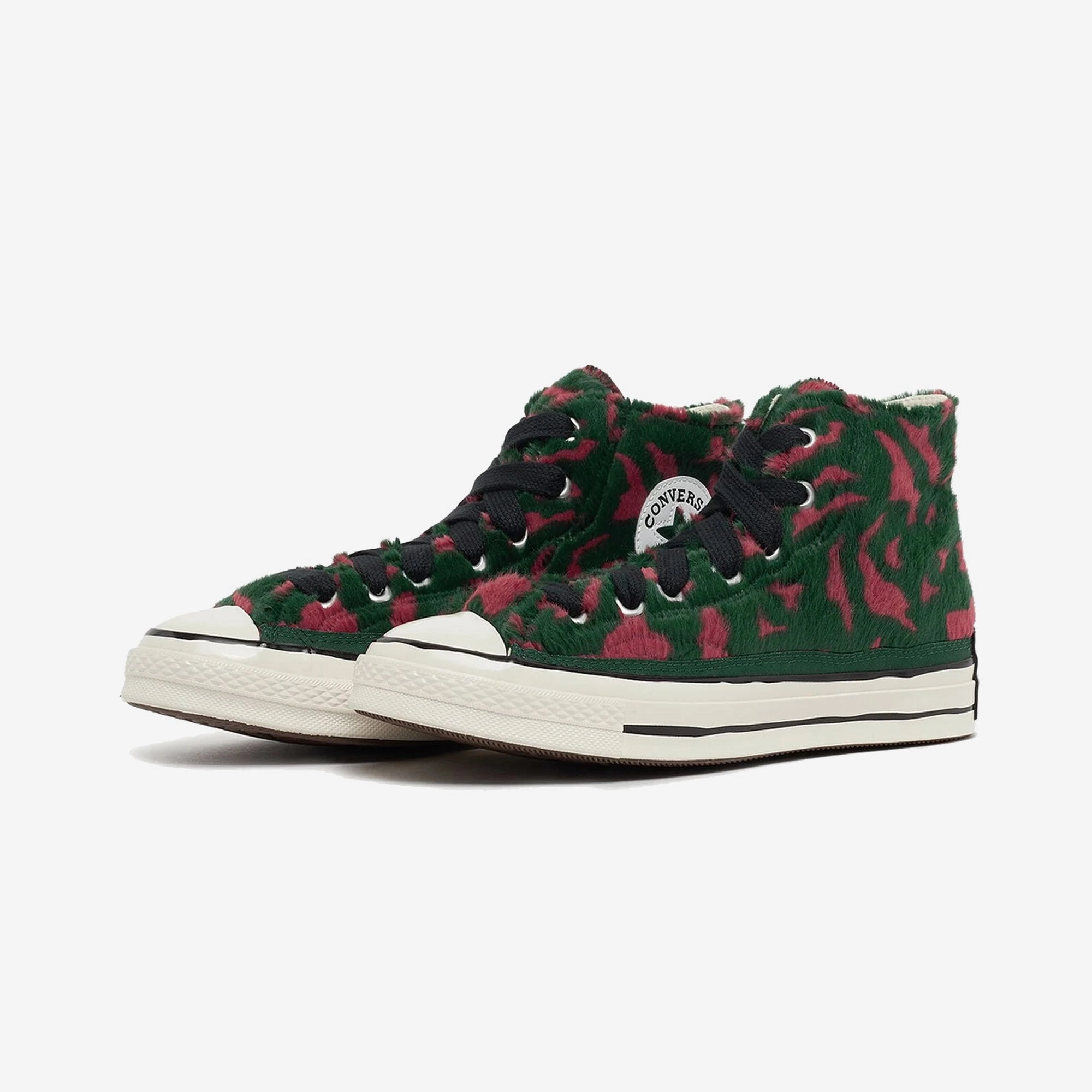 CONVERSE | CHUCK 70 LUXE PLUSH { RED/WHITE