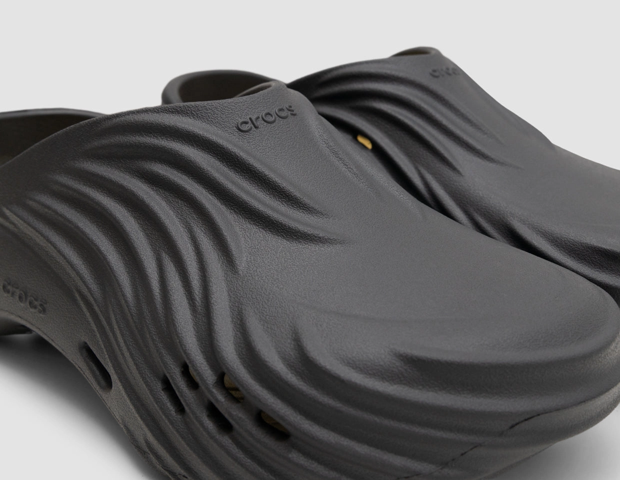 Crocs Echo Wave / Black