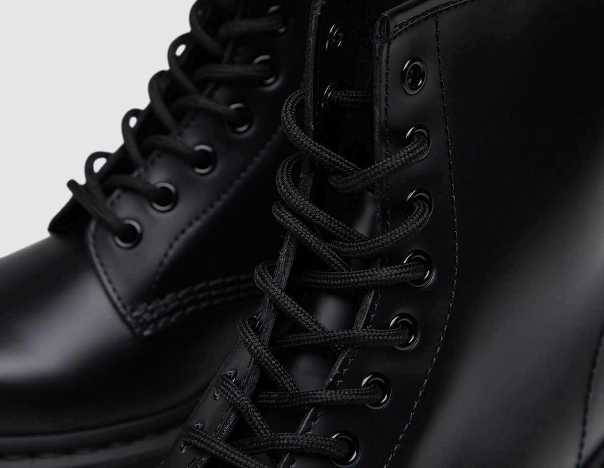 Dr. Martens 1460 Mono Smooth Leather / Black