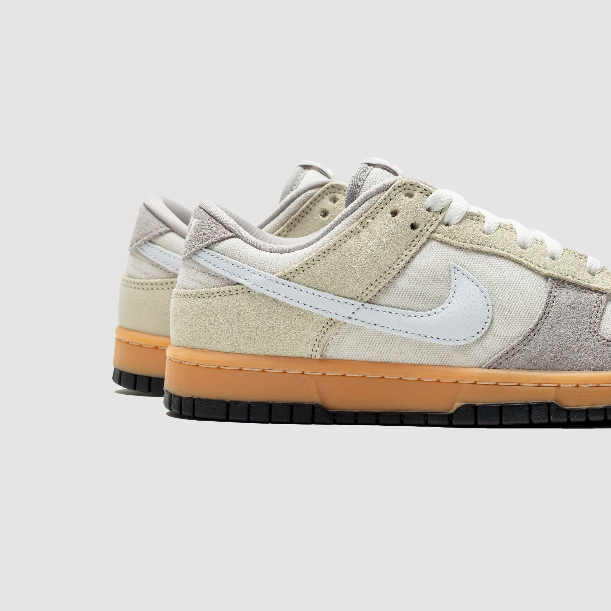 DUNK LOW PHANTOM & COLLEGE GREY