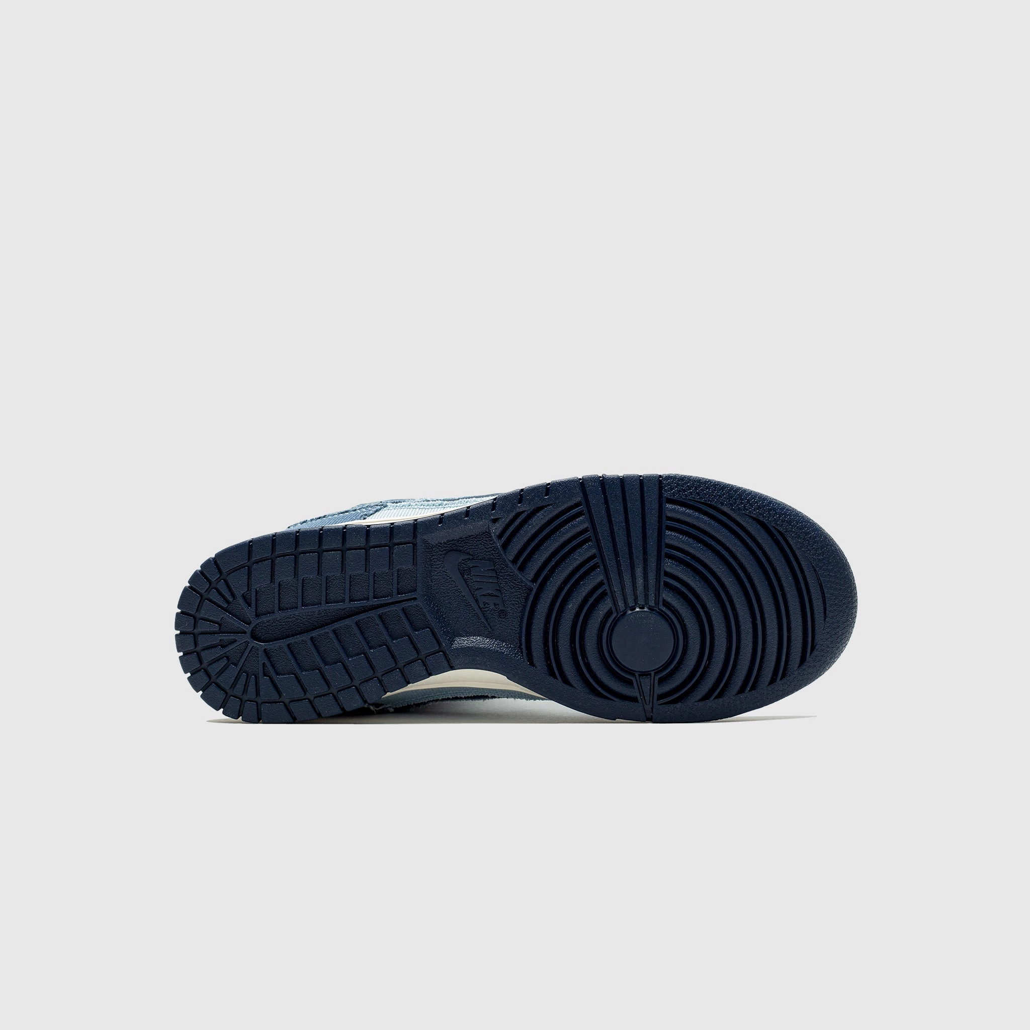 DUNK LOW RETRO SE LIGHT ARMORY BLUE