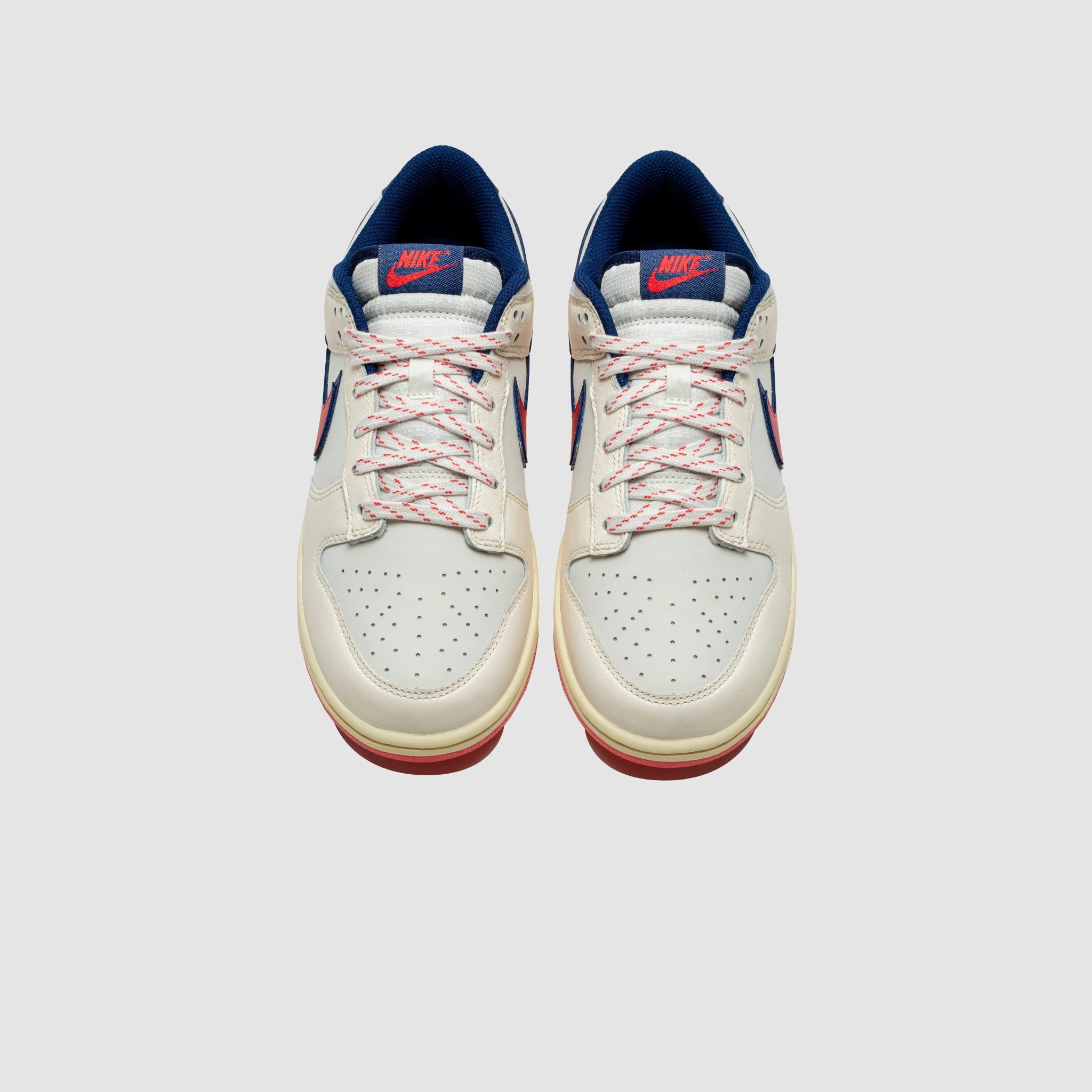 DUNK LOW RETRO SE LIGHT CRIMSON
