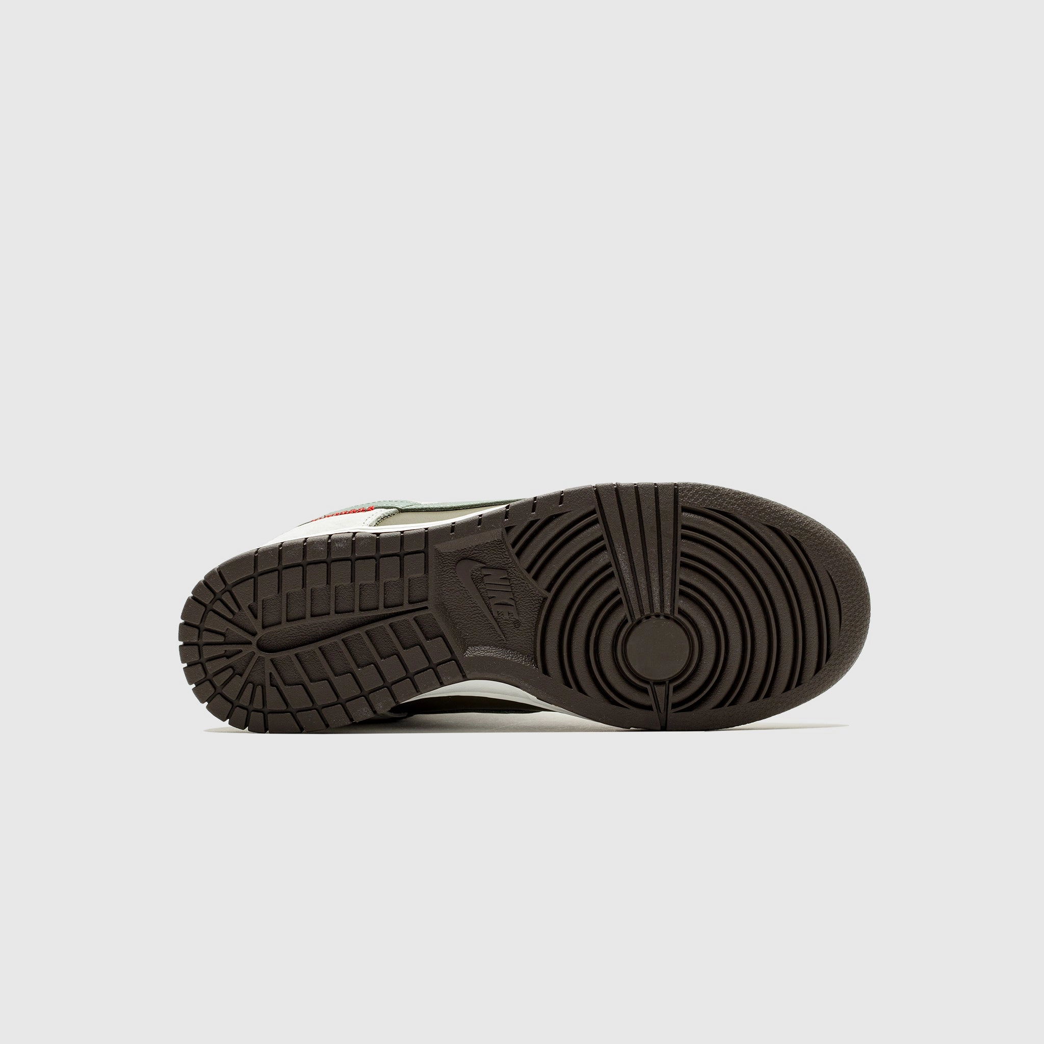 DUNK LOW RETRO YEAR OF THE SNAKE