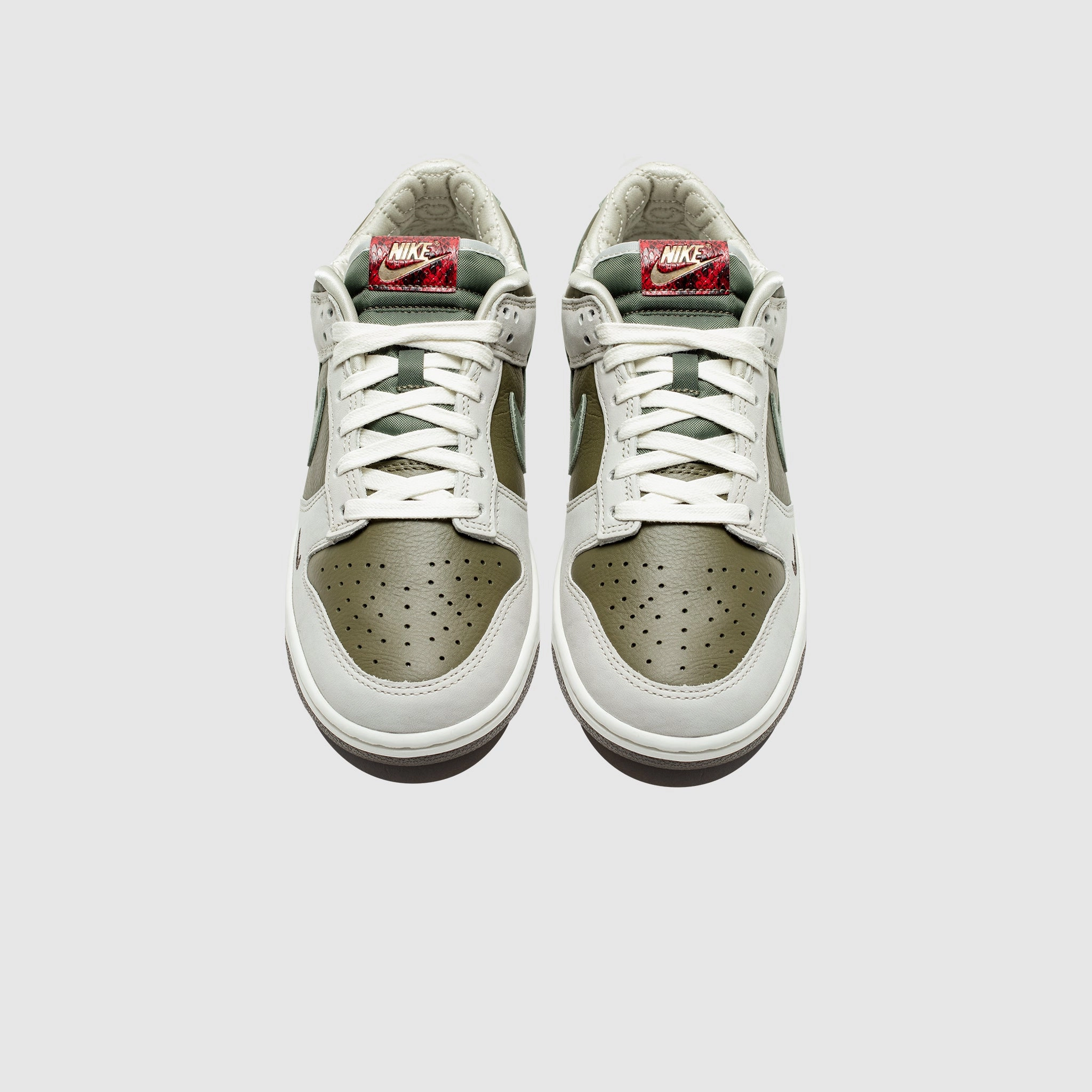 DUNK LOW RETRO YEAR OF THE SNAKE