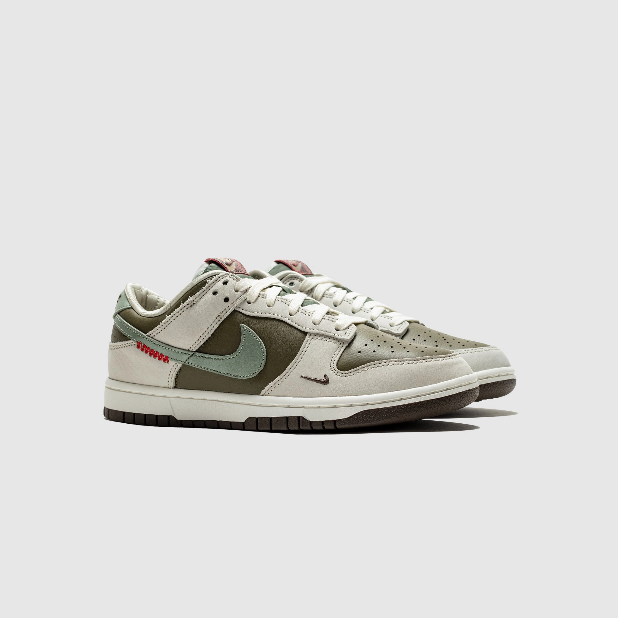 DUNK LOW RETRO YEAR OF THE SNAKE