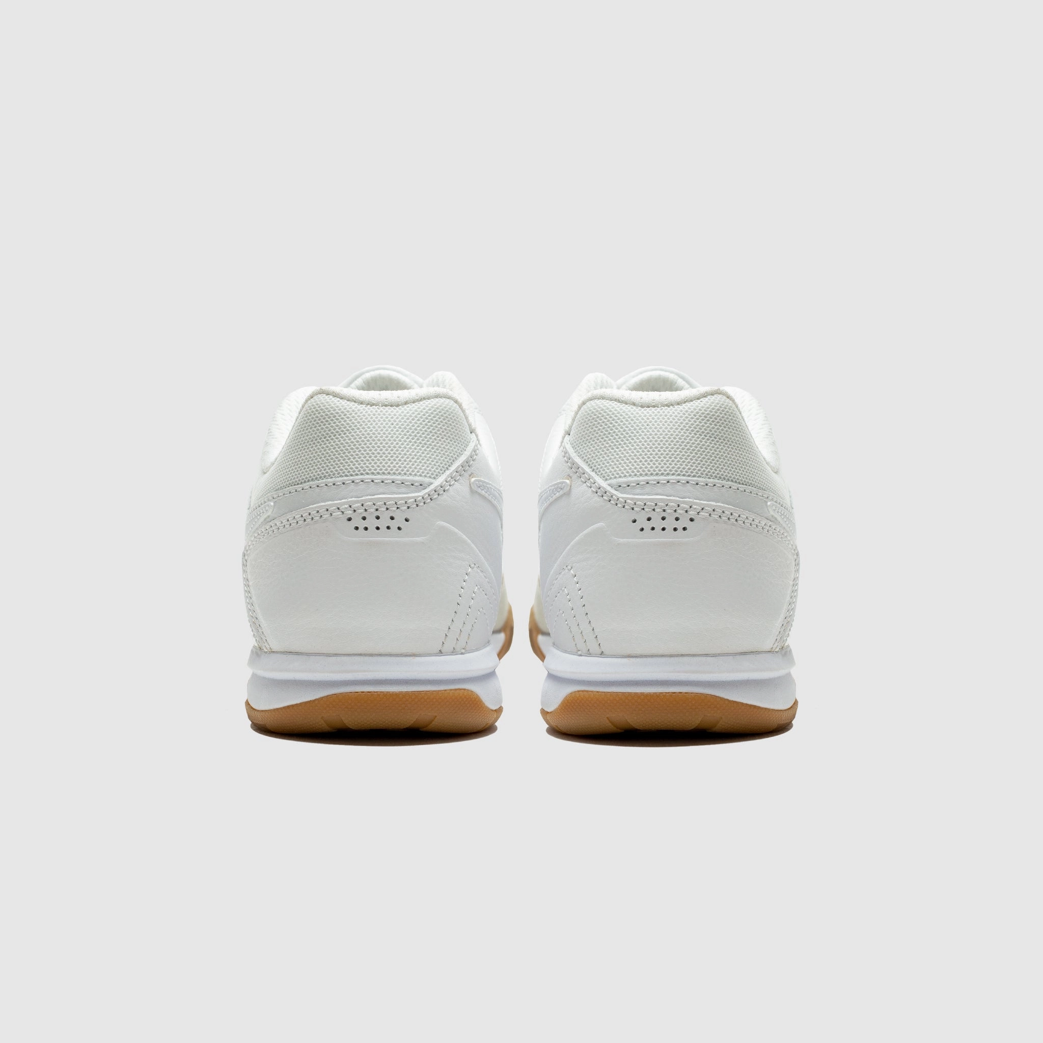GATO WHITE & GUM
