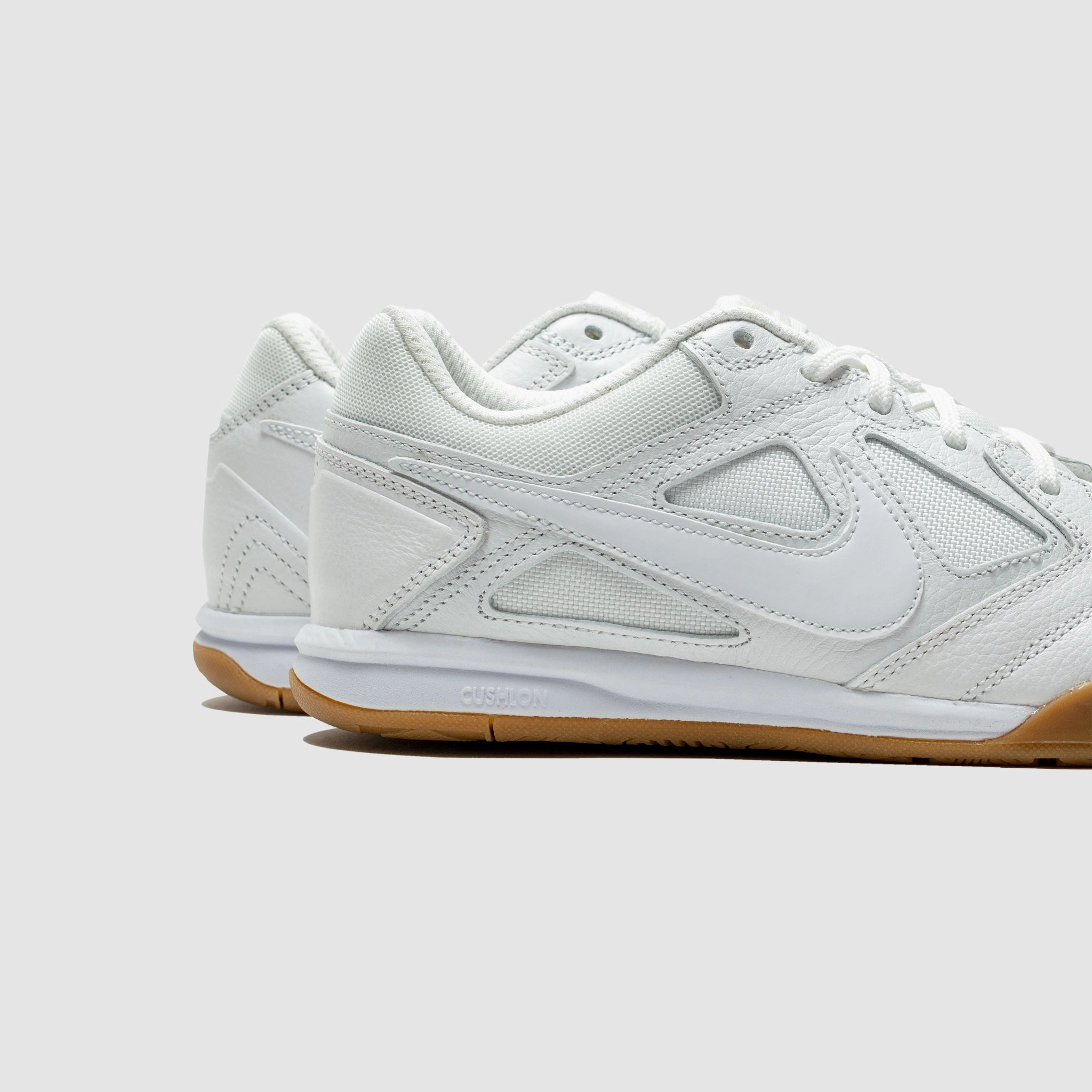 GATO WHITE & GUM