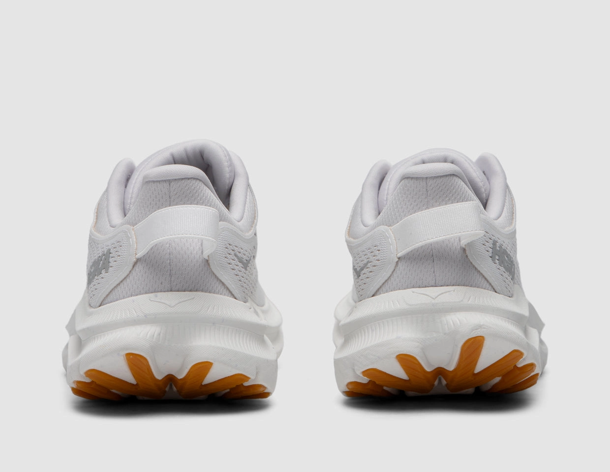 Hoka Women's Kawana 2 White / Nimbus Cloud