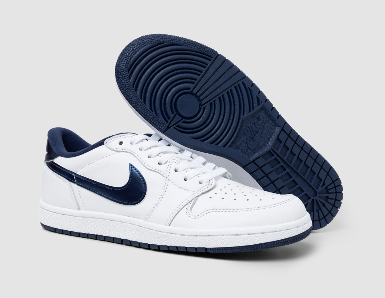 Jordan 1 Low '85 White / Navy - White