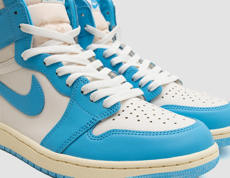 Jordan 1 Retro High OG Dark Powder Blue / Sail