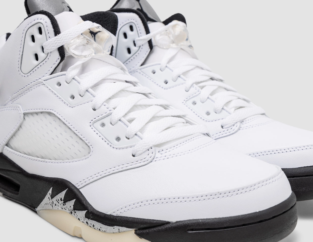 Jordan 5 Retro White / Black - Sail