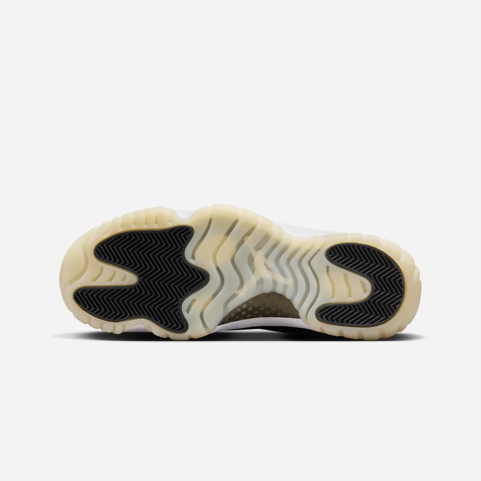 Jordan | AIR JORDAN 11 GRATITUDE  { WHITE/METALLIC GOLD-BLACK