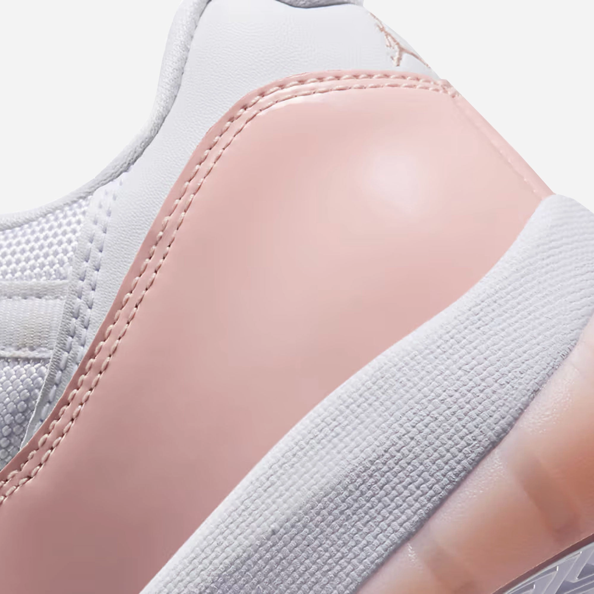 JORDAN | AIR JORDAN 11 RETRO LOW { LEGEND PINK