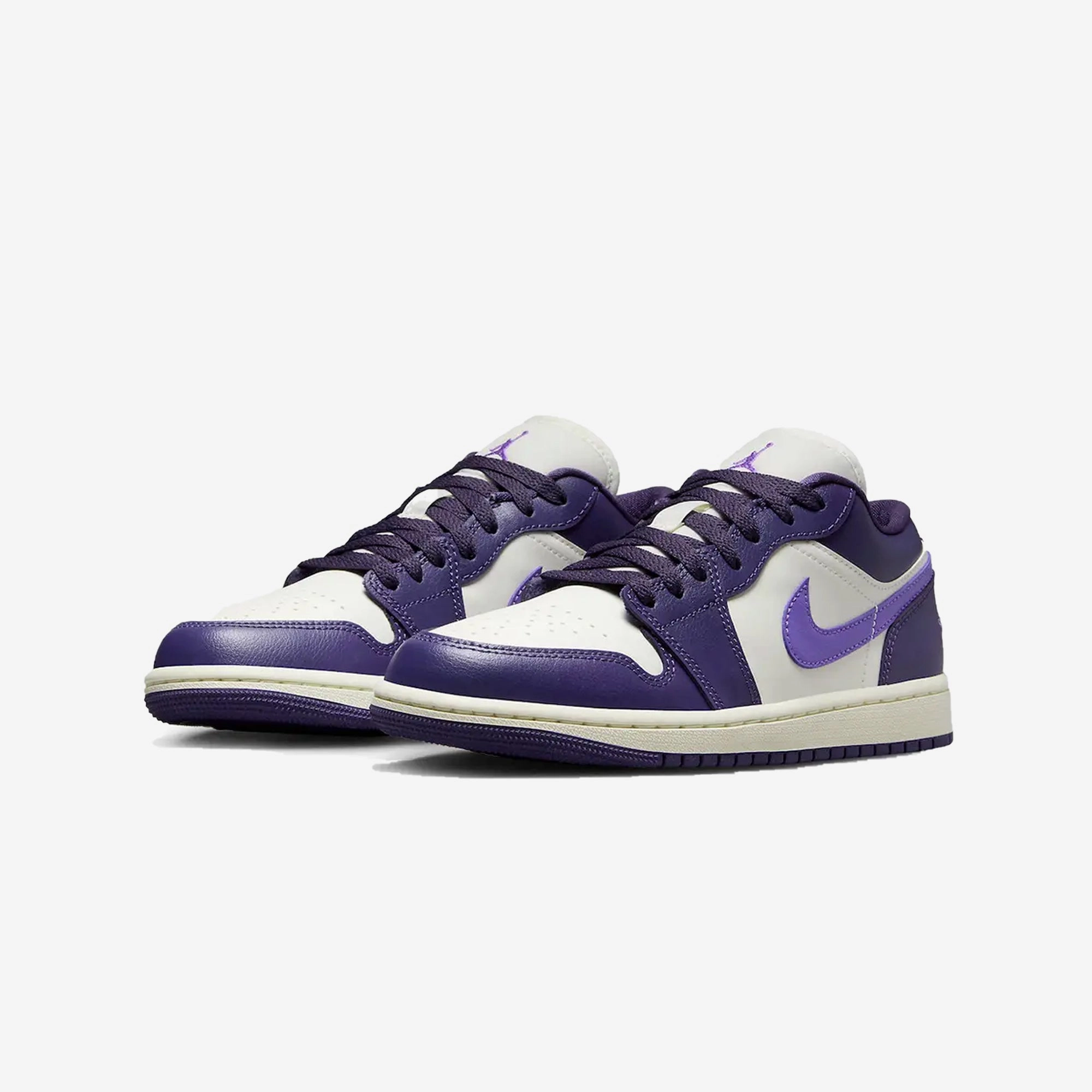 Jordan | AIR JORDAN 1 LOW  { SKY J PURPLE/ACTION GRAPE-SAIL