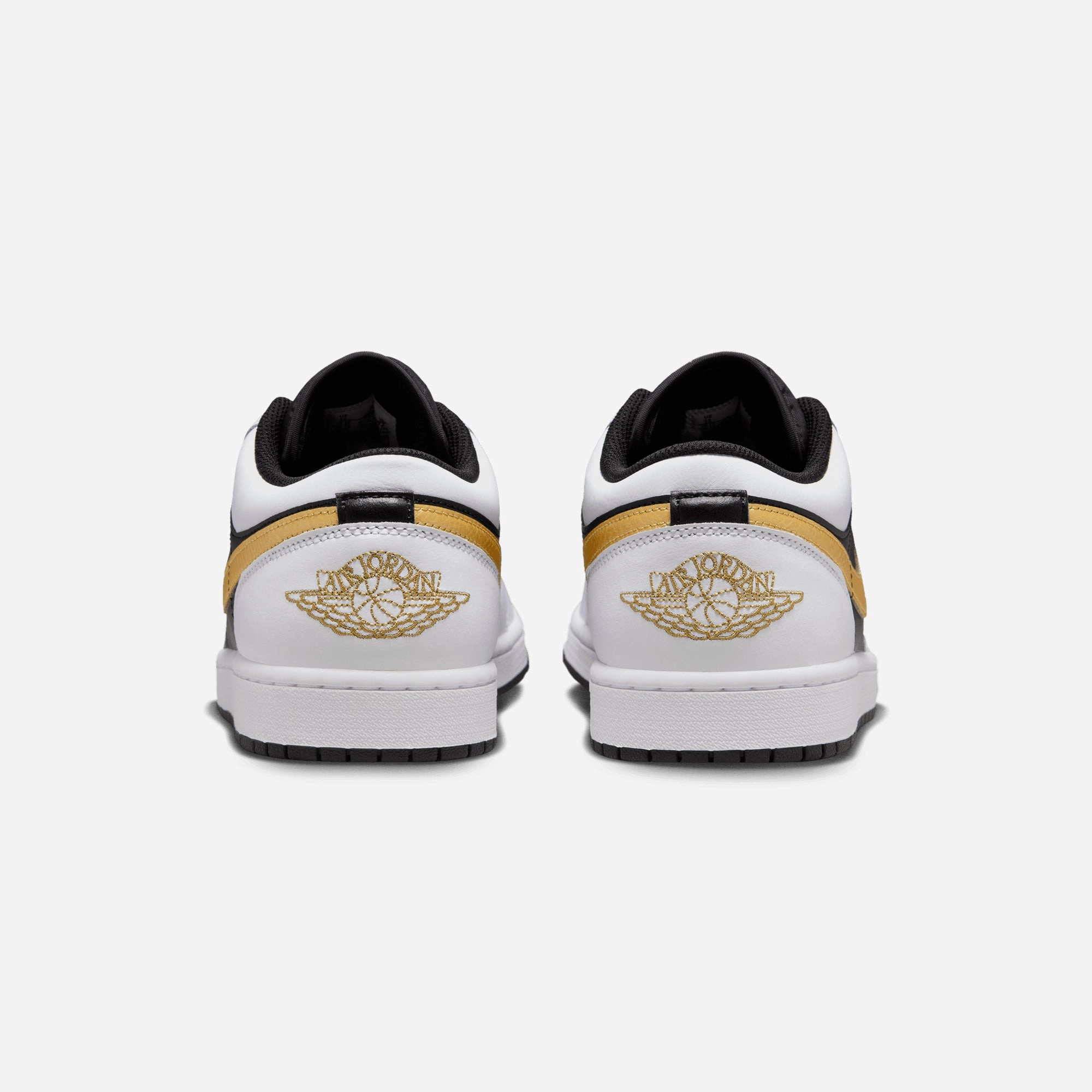 JORDAN | AIR JORDAN 1 LOW { WHITE/METALLIC GOLD-BLACK