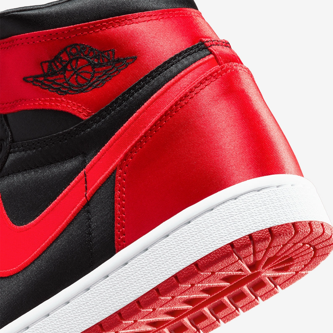 Jordan | AIR JORDAN 1 RETRO HIGH OG  { BLACK/UNIVERSITY RED-WHITE