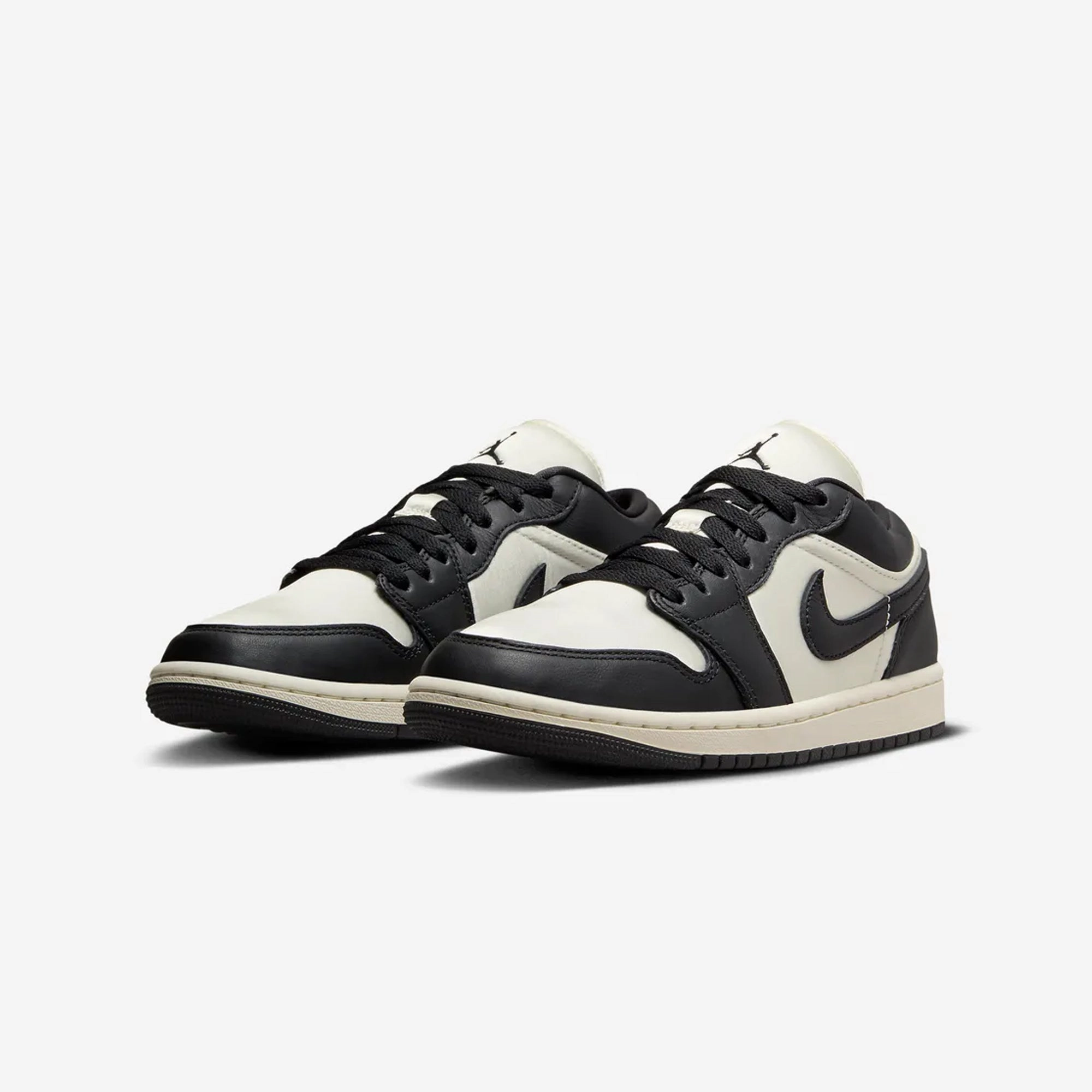 Jordan | AIR JORDAN 1 SE  { SAIL/BLACK-SAIL