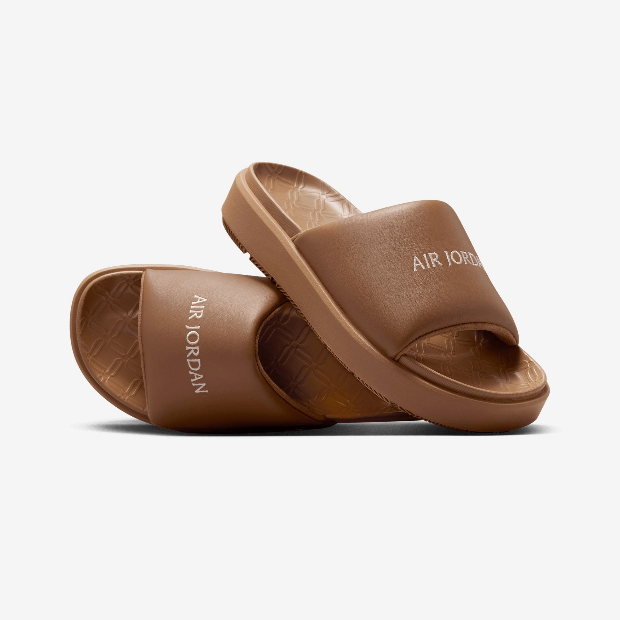 JORDAN | SOPHIA { ARCHAEO BROWN/SAIL-LEGEND LT BROWN