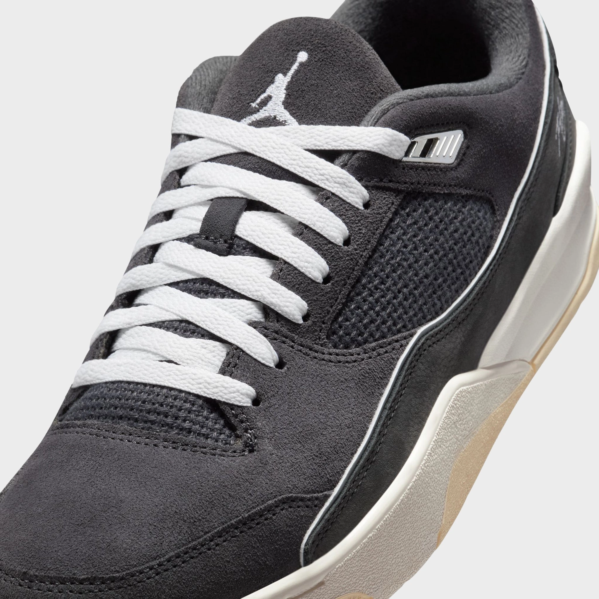 Jordan Flight Court Anthracite / White - Sail