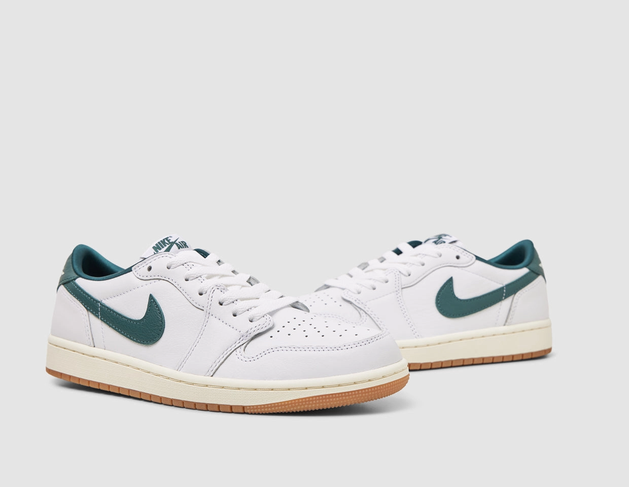 Jordan Women's 1 Low OG White / Oxidized Green - Sail