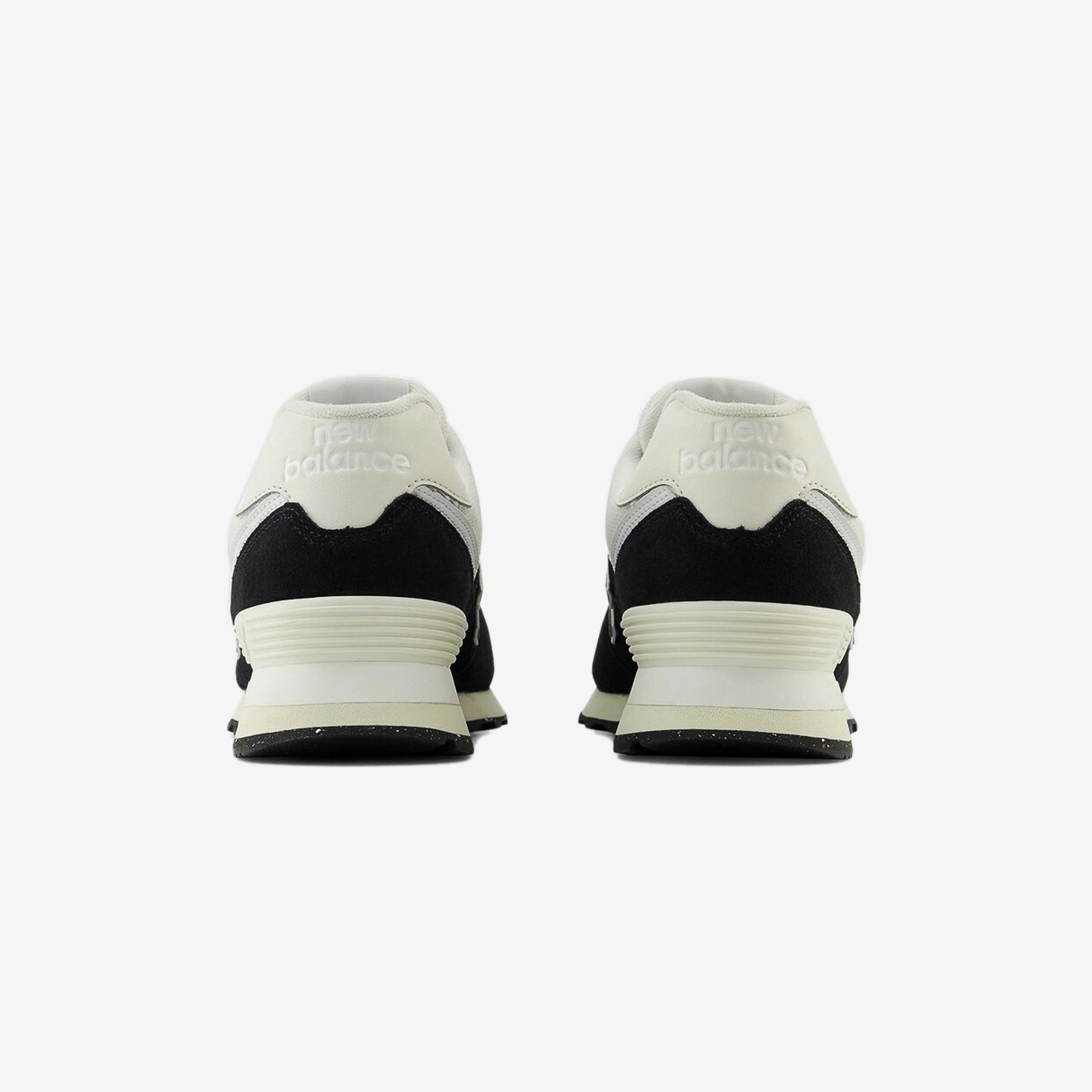 New Balance | 574 { BLACK/CREAM