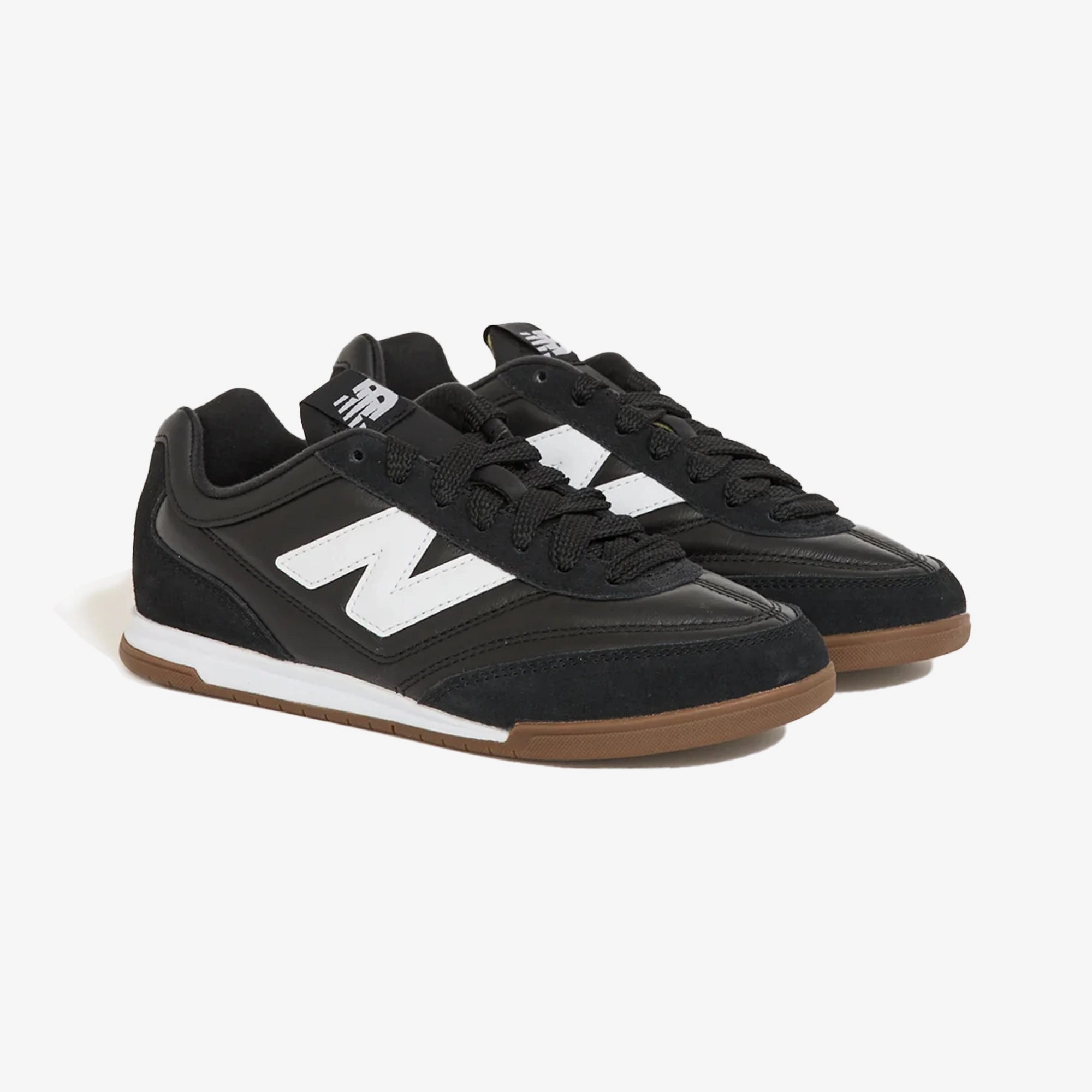 New Balance | RC42 { BLACK/WHITE