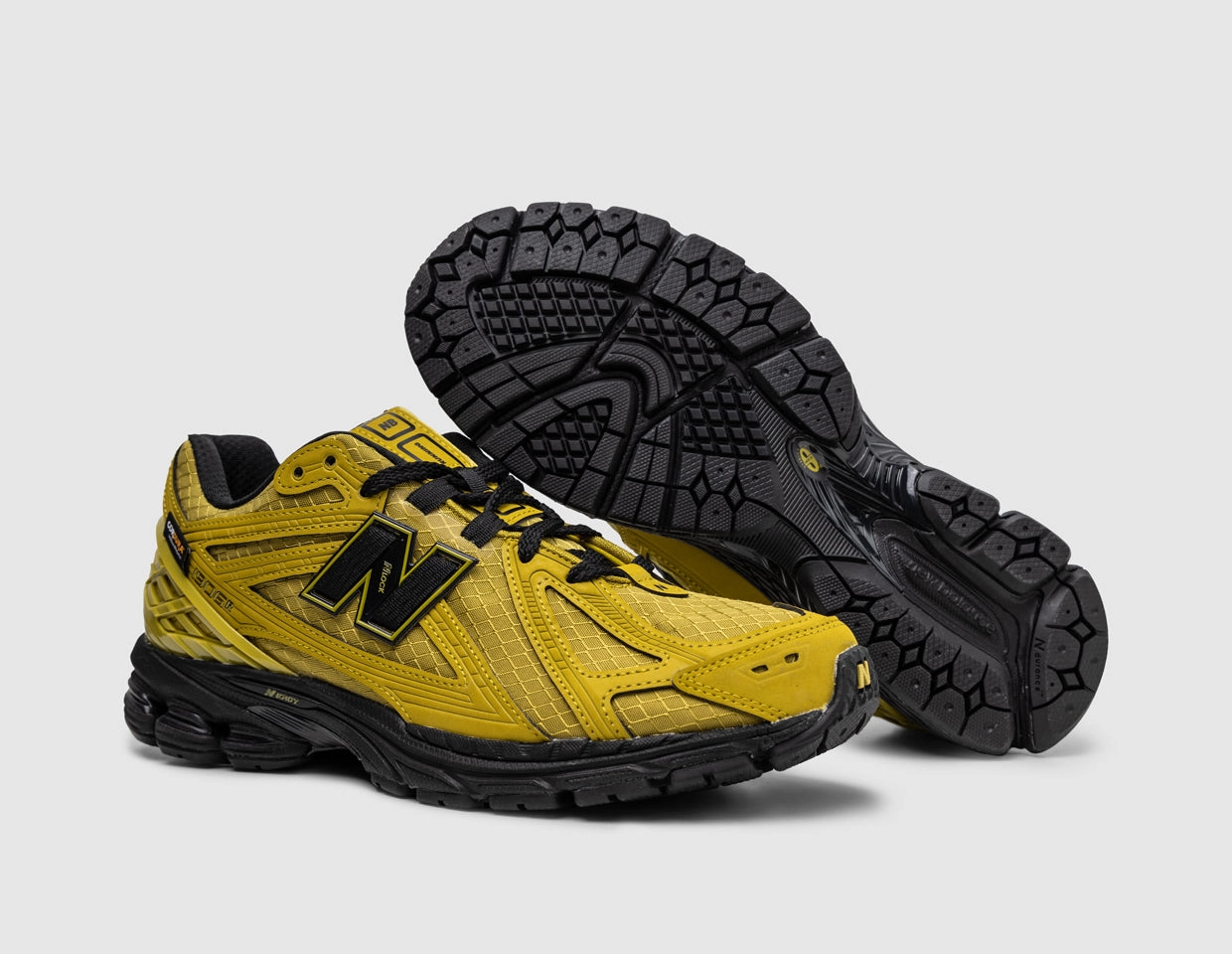 New Balance M1906 Cordura Marshland / Black