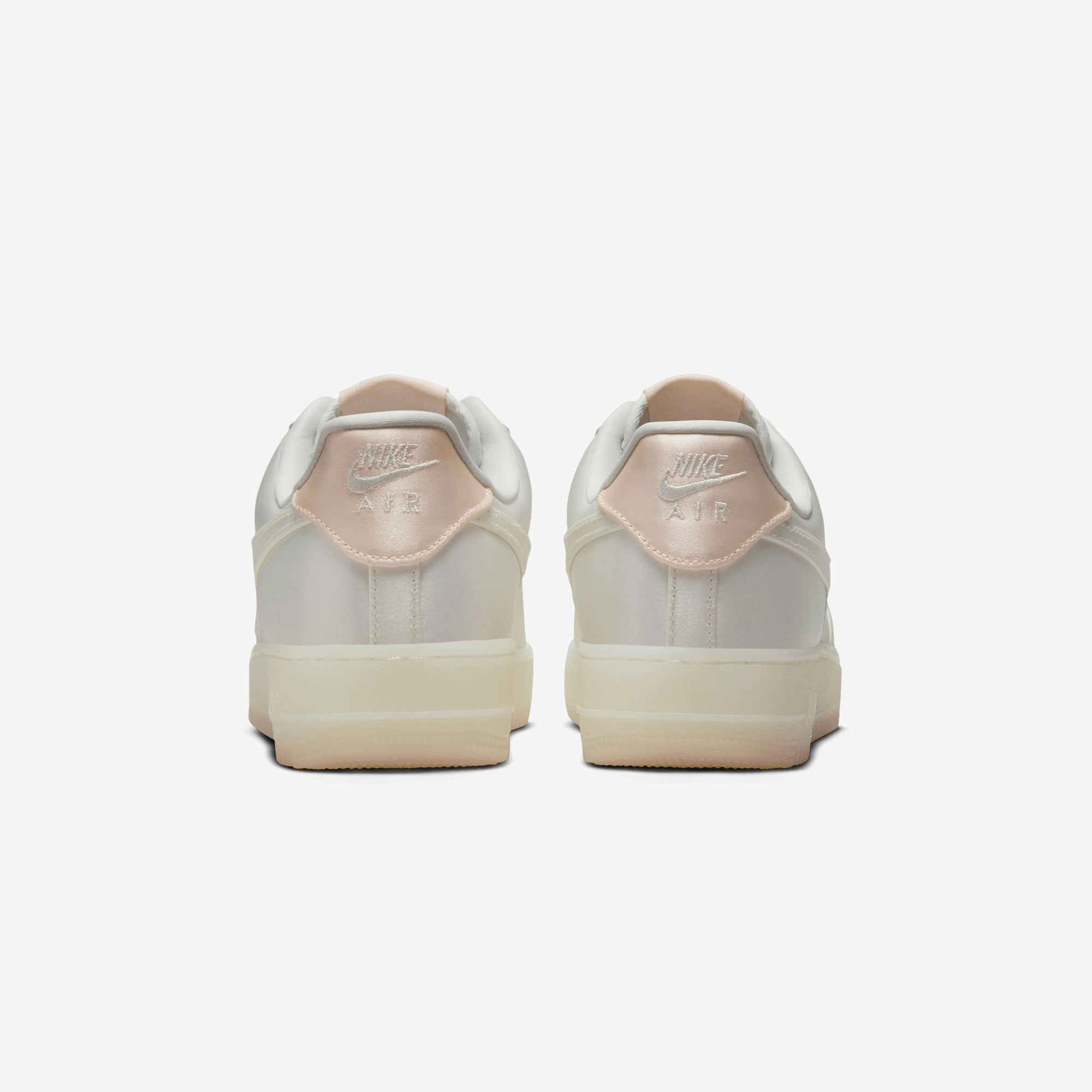 NIKE | AIR FORCE 1 '07 LV8 { SAIL/SAIL-BARELY ORANGE