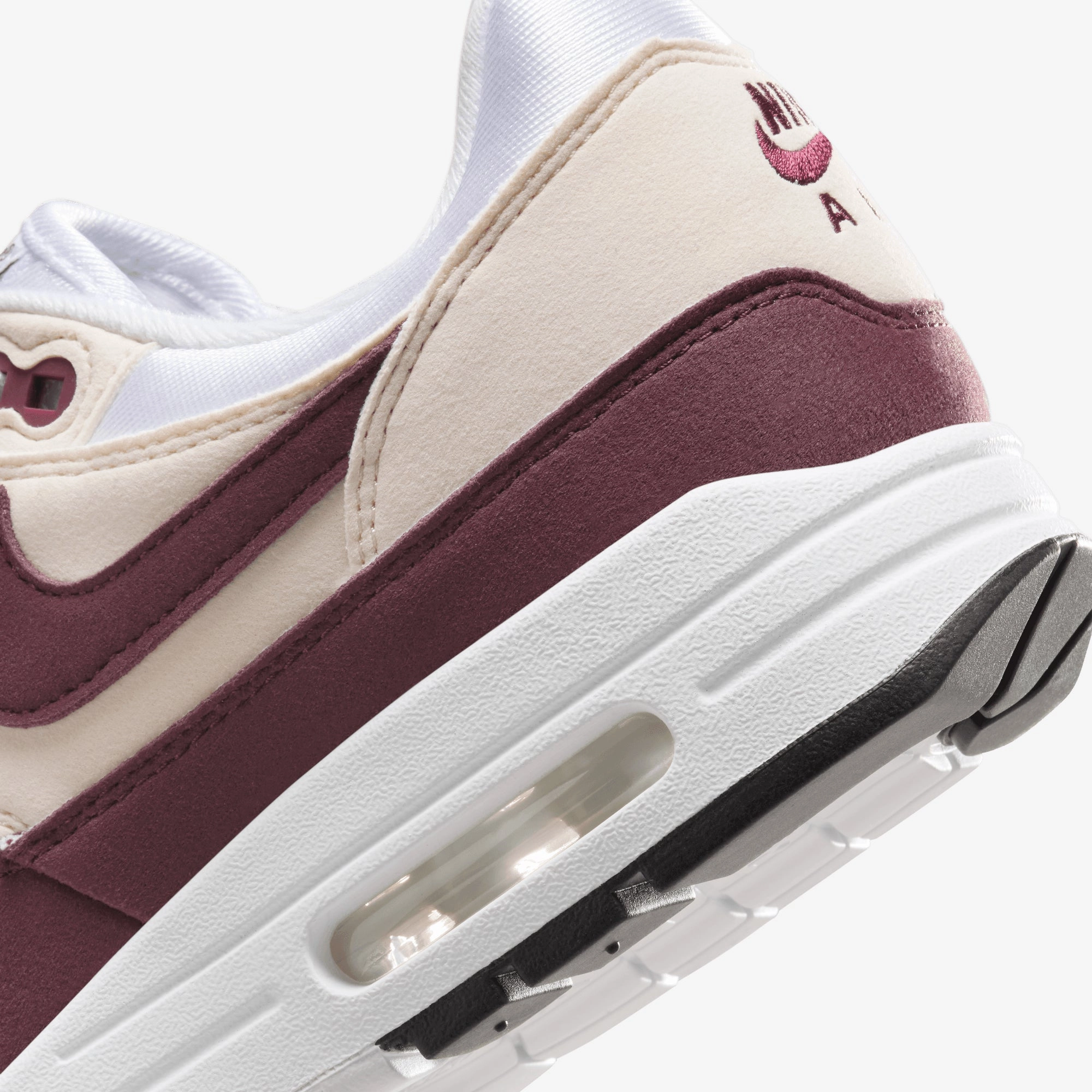 NIKE | AIR MAX 1 { WHITE/NIGHT MAROON-PHANTOM-BLACK