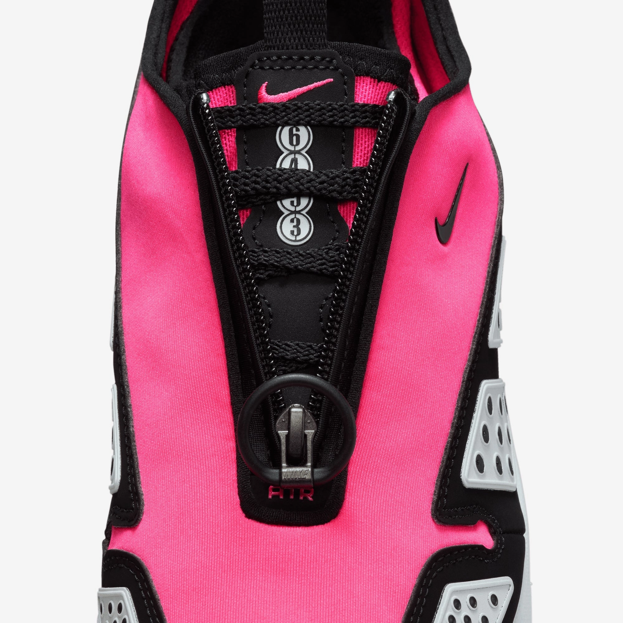 NIKE | AIR MAX SNDR { PINK/BLACK