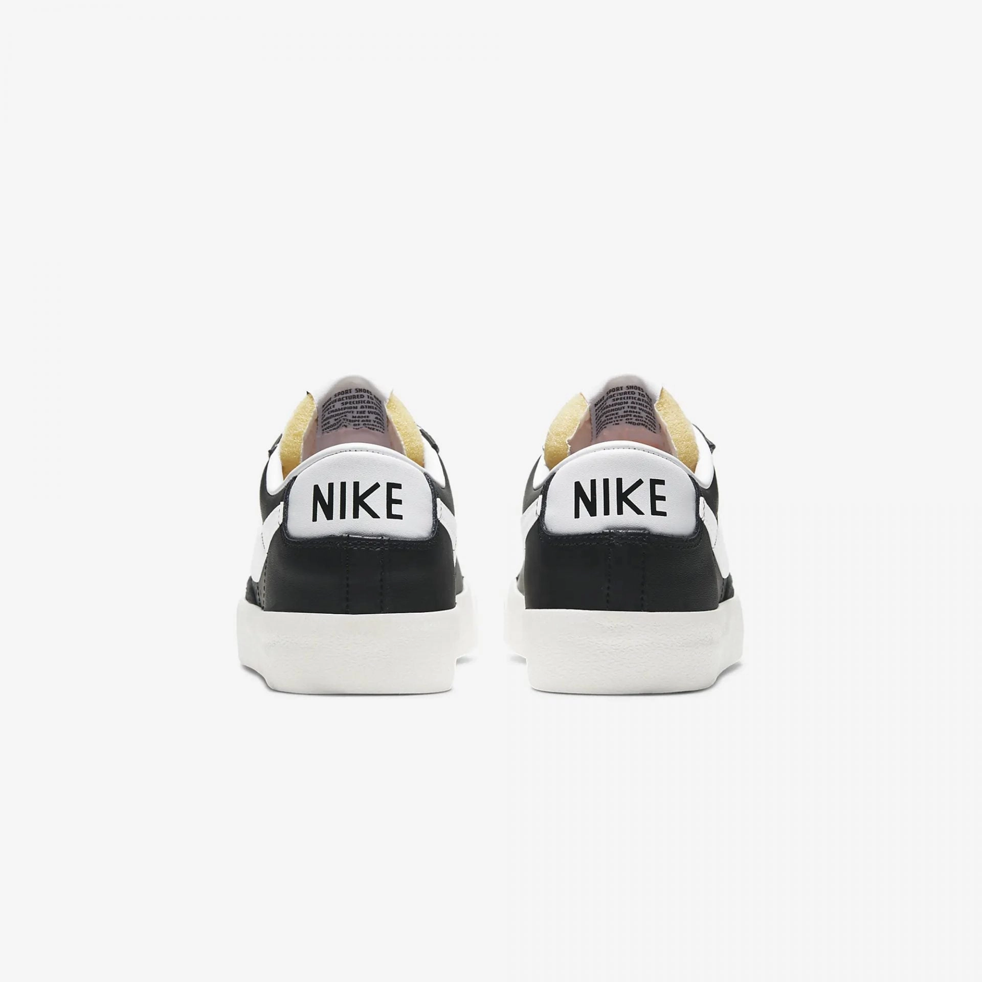 Nike | BLAZER LOW '77 VINTAGE { BLACK/WHITE