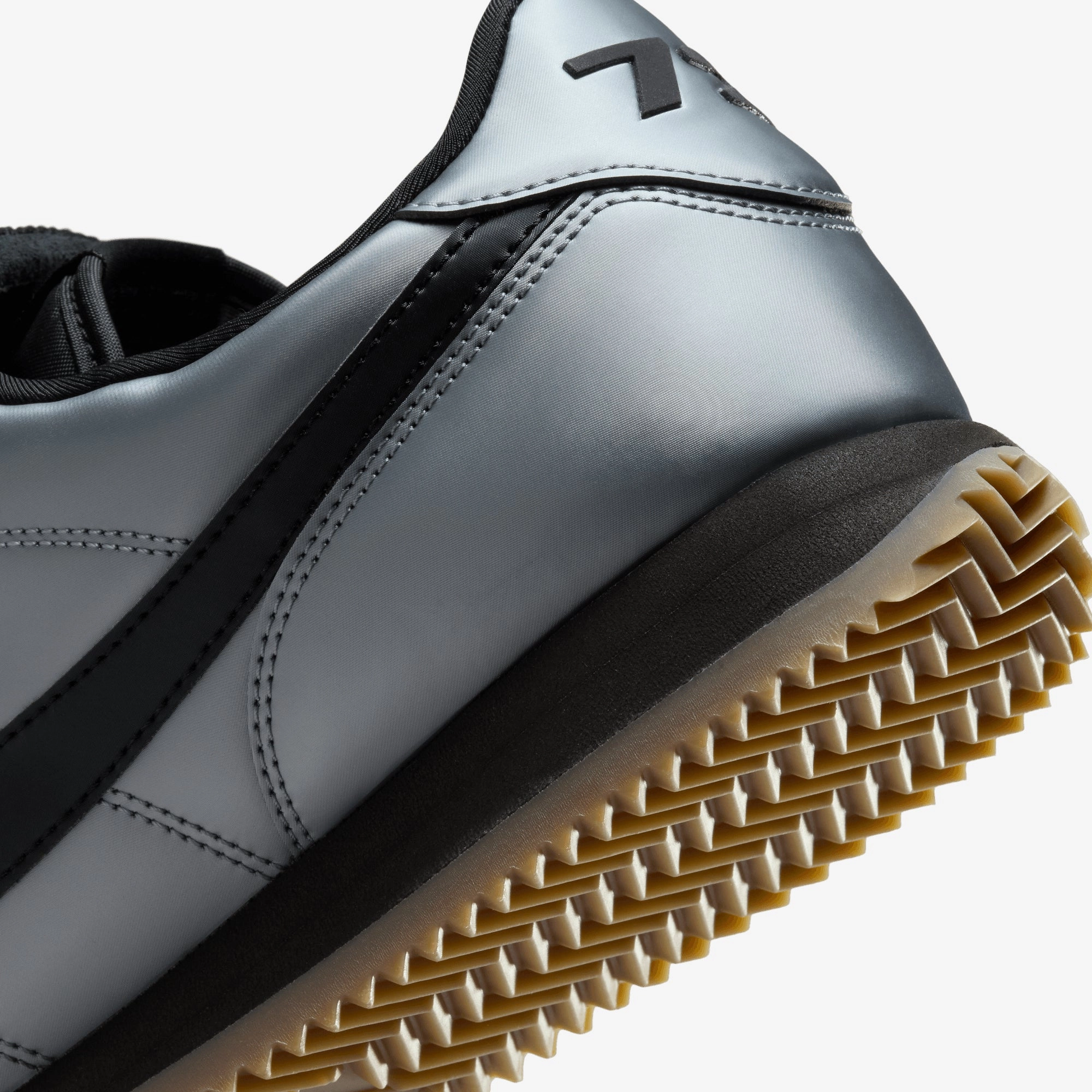 NIKE | CORTEZ { MTLC COOL GREY/BLACK-GUM DARK BROWN
