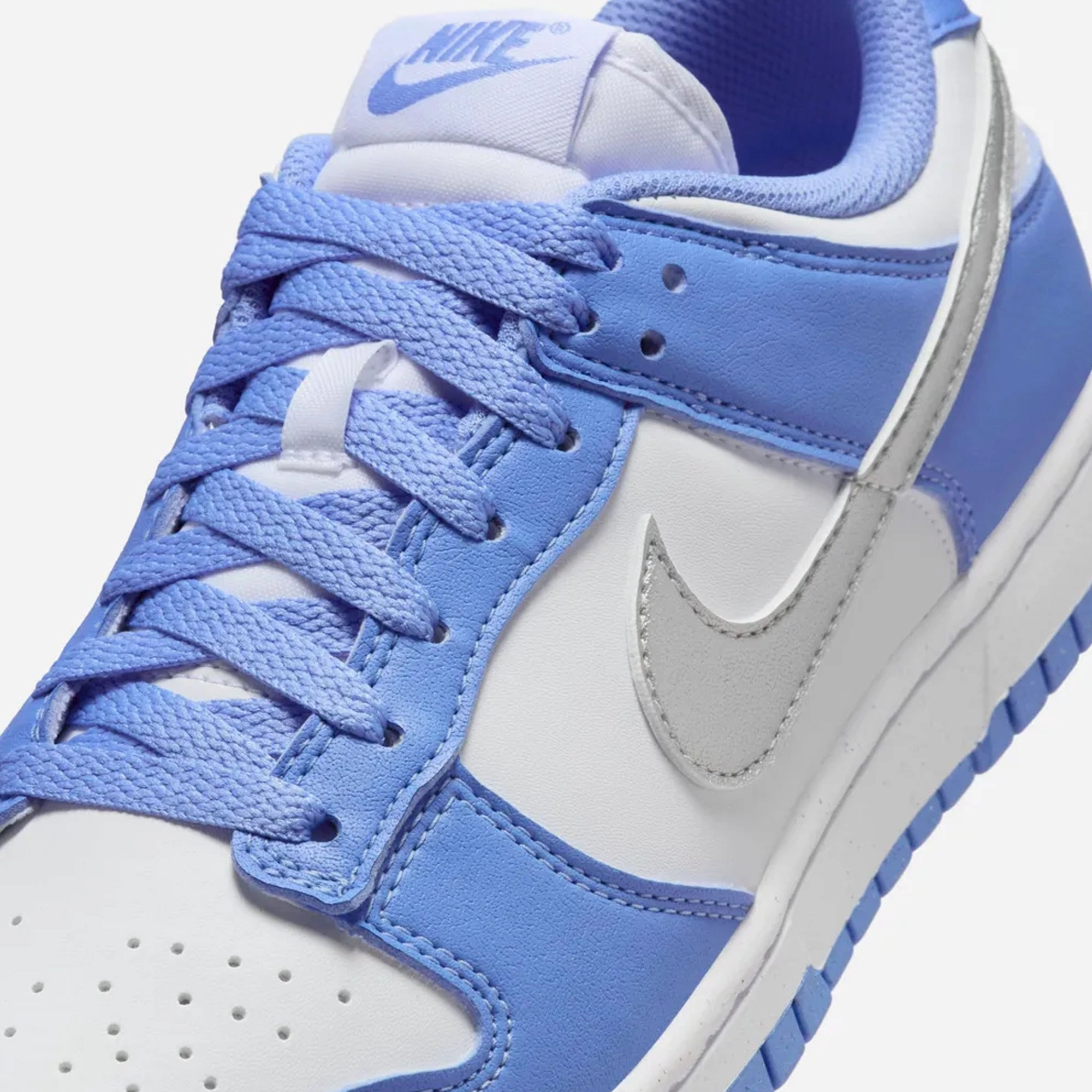 NIKE | DUNK LOW NEXT NATURE { ROYAL PULSE/METALLIC SILVER-WHITE