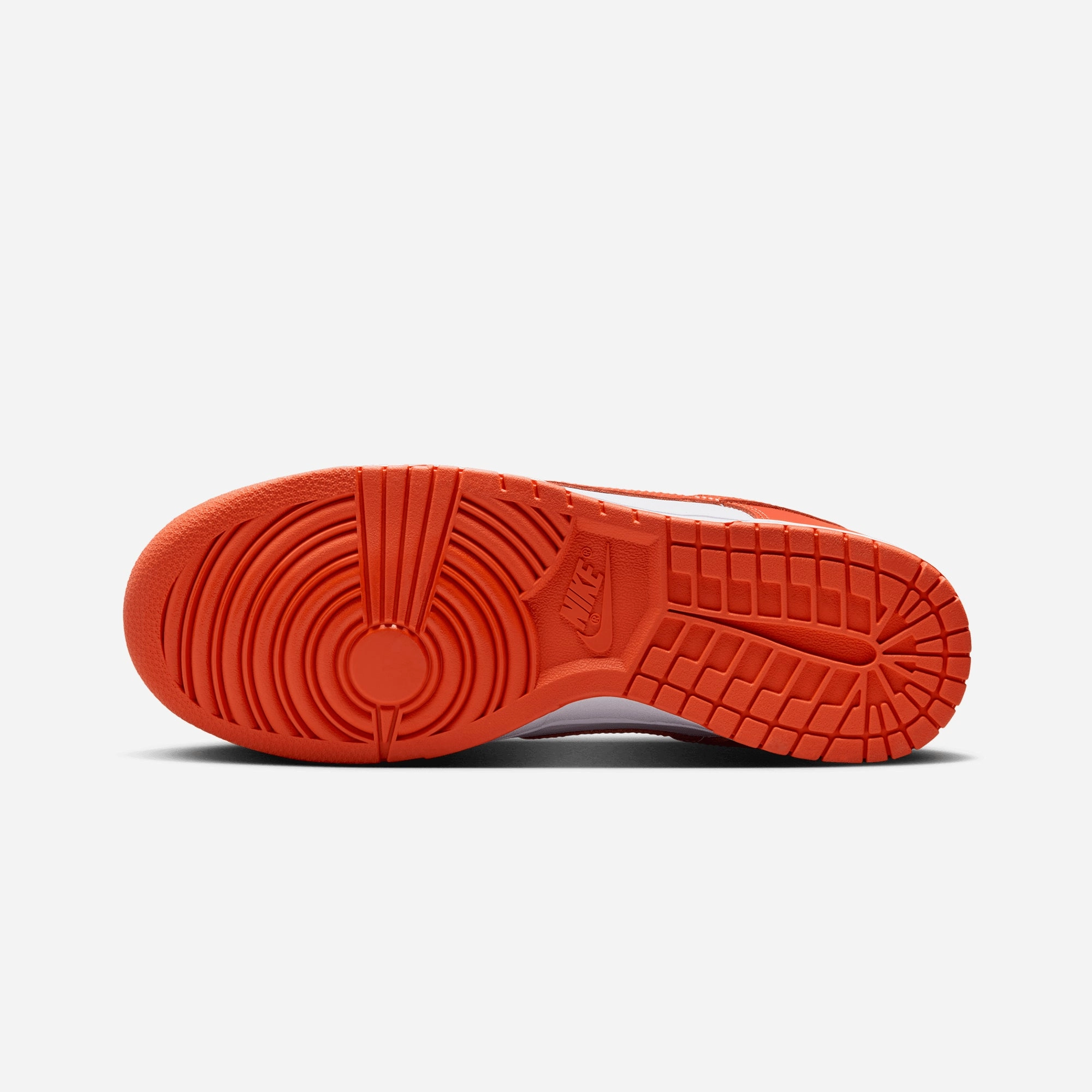 NIKE | DUNK LOW RETRO  { WHITE/COSMIC CLAY-WHITE