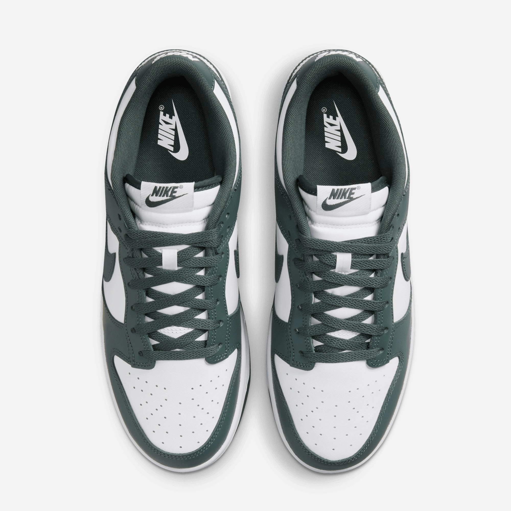 NIKE | DUNK LOW RETRO { WHITE/VINTAGE GREEN-WHITE