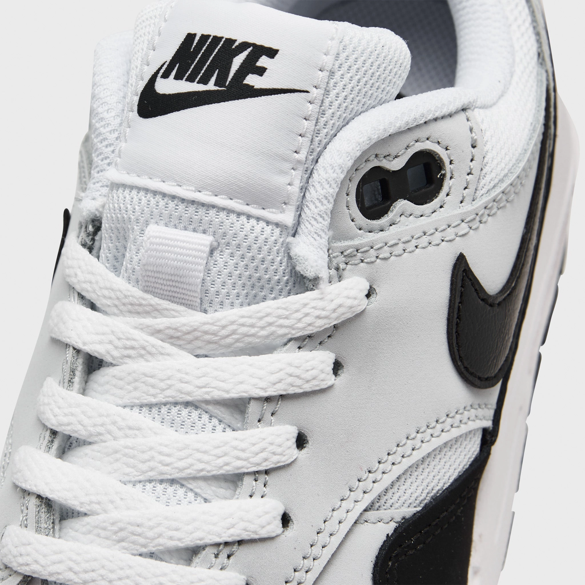 Nike Air Max 1 GS White / Black - Pure Platinum