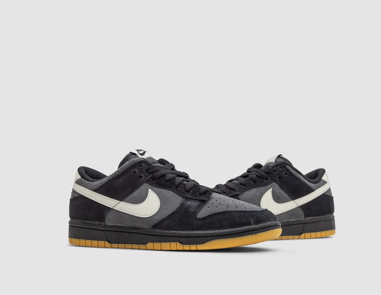 Nike Dunk Low Retro SE Black / Pale Ivory - Anthracite