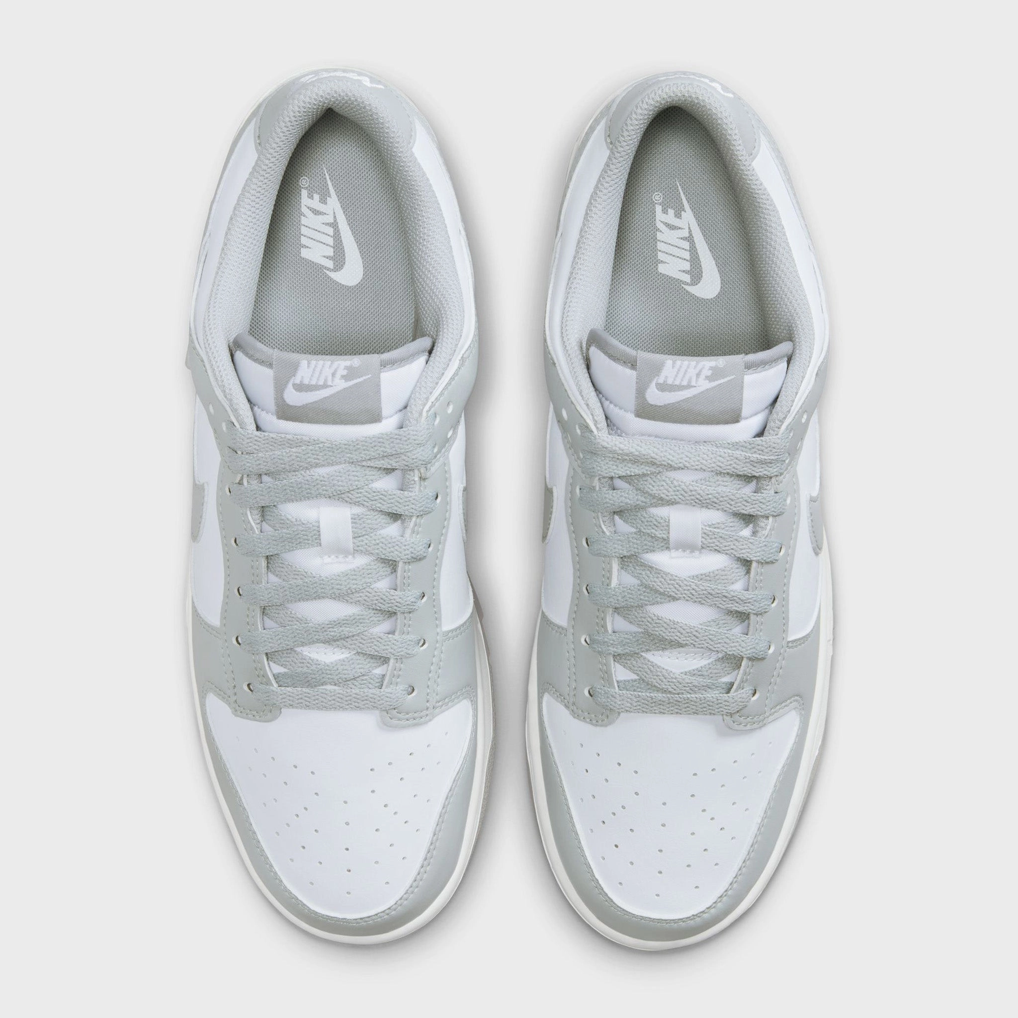 Nike Dunk Low Retro White / Light Smoke