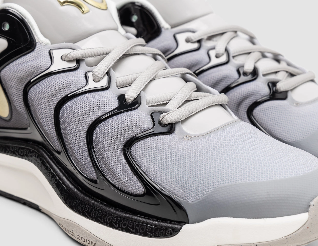 Nike KD17 Light Iron / Metallic Gold - Black - Sail