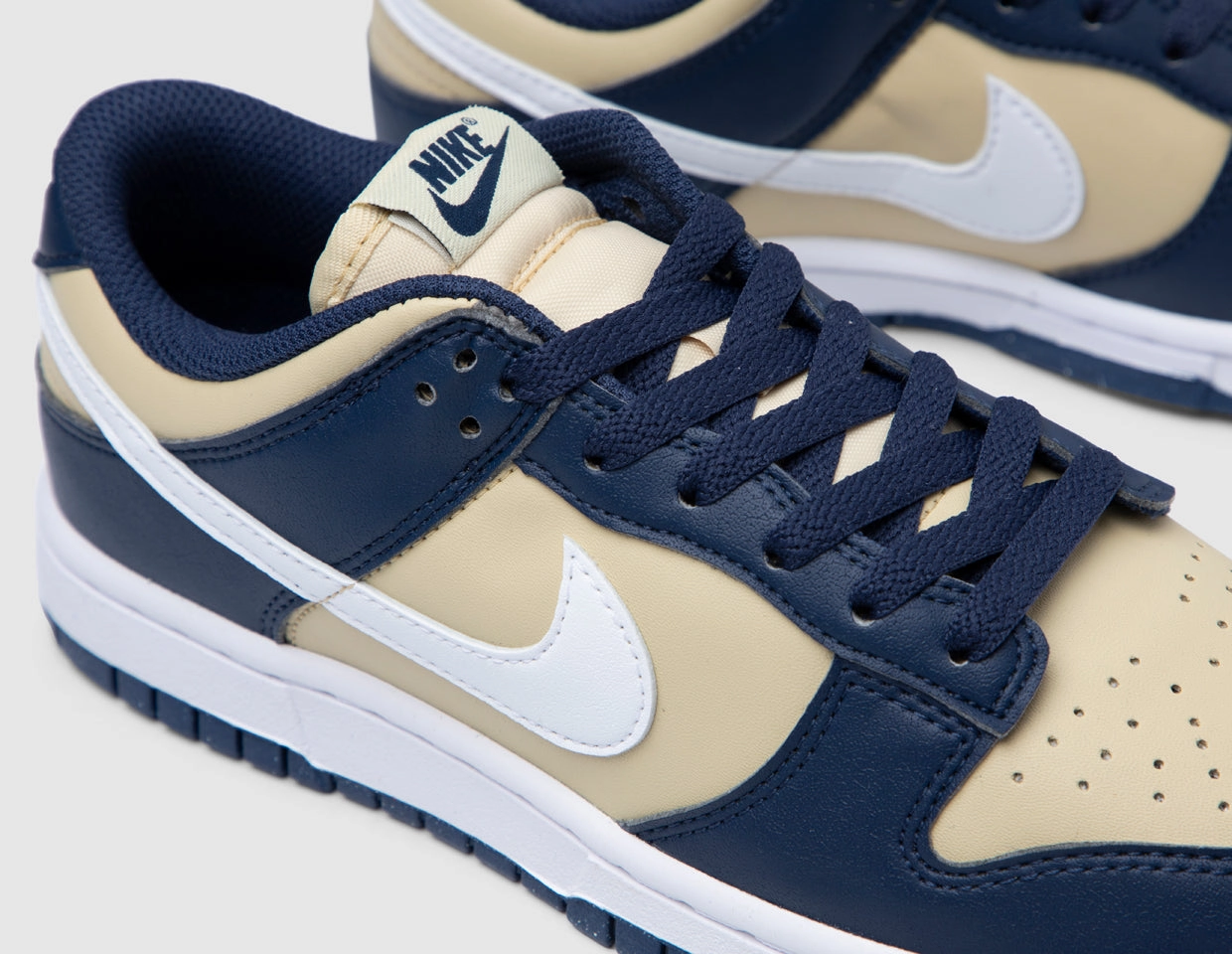 Nike Women's Dunk Low Next Nature Midnight Navy / White - Team Gold
