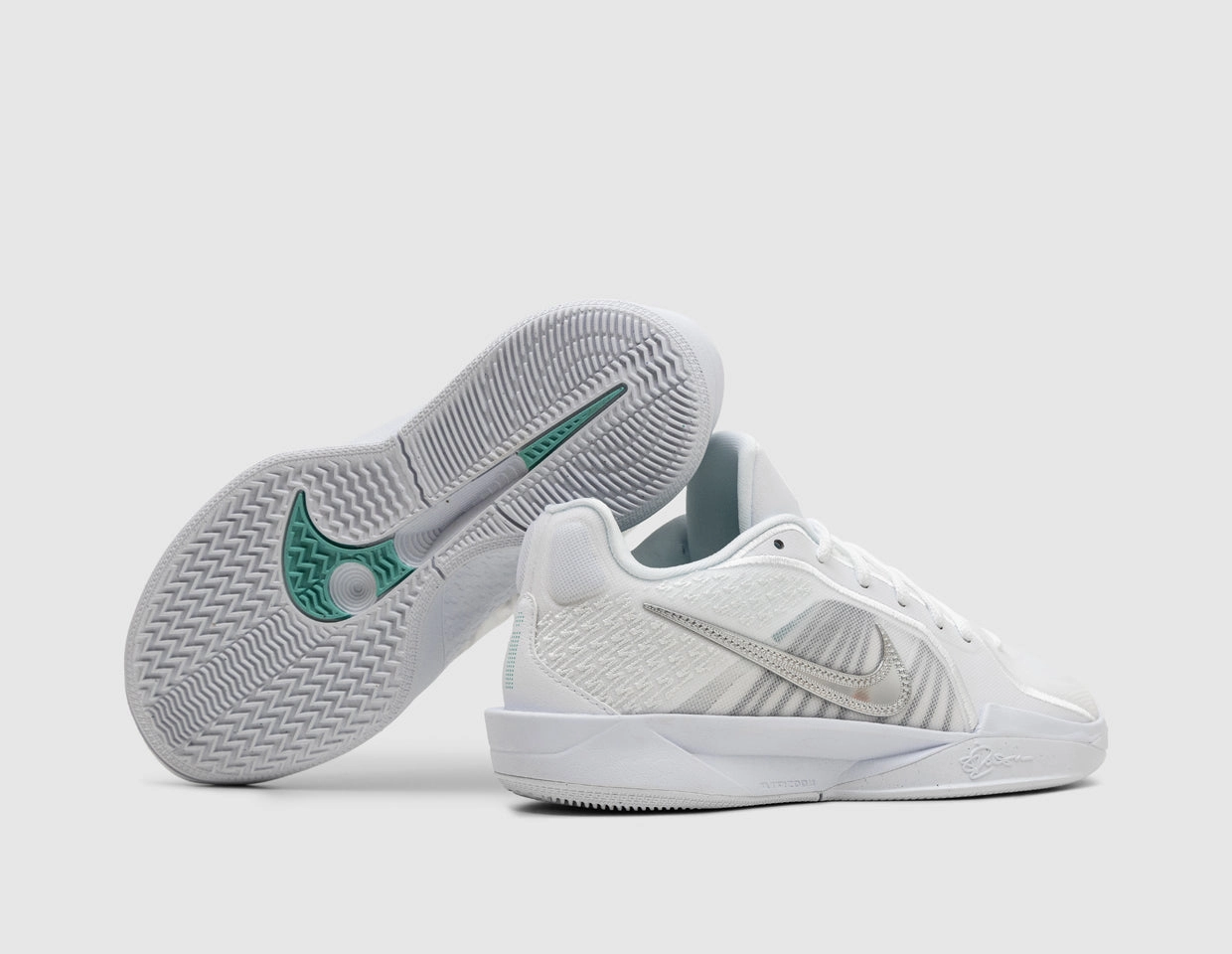 Nike Women's Sabrina 2 White / Metallic Silver - Summit White