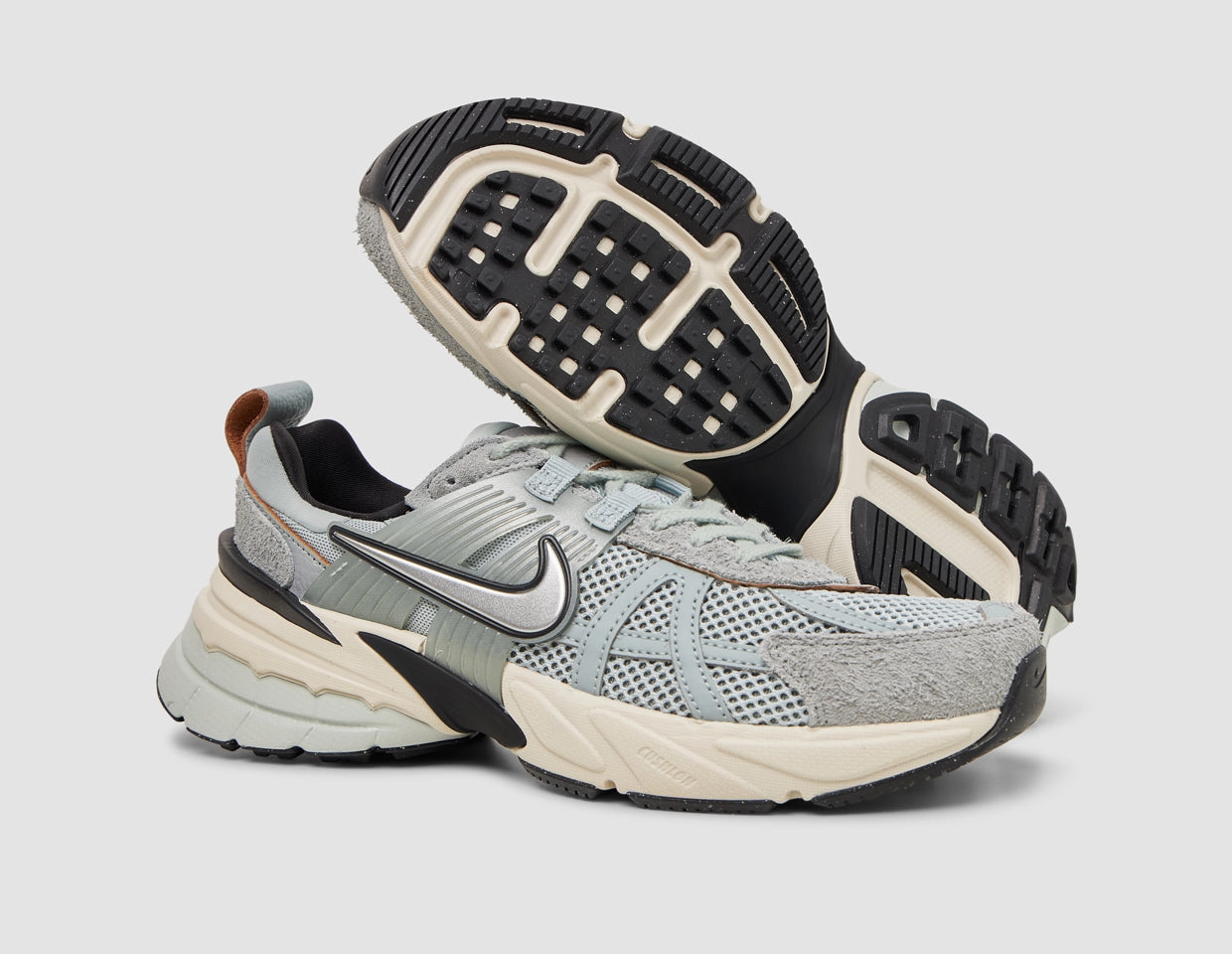 Nike Women's V2K Run Light Pumice / Chrome - Light Orewood Brown