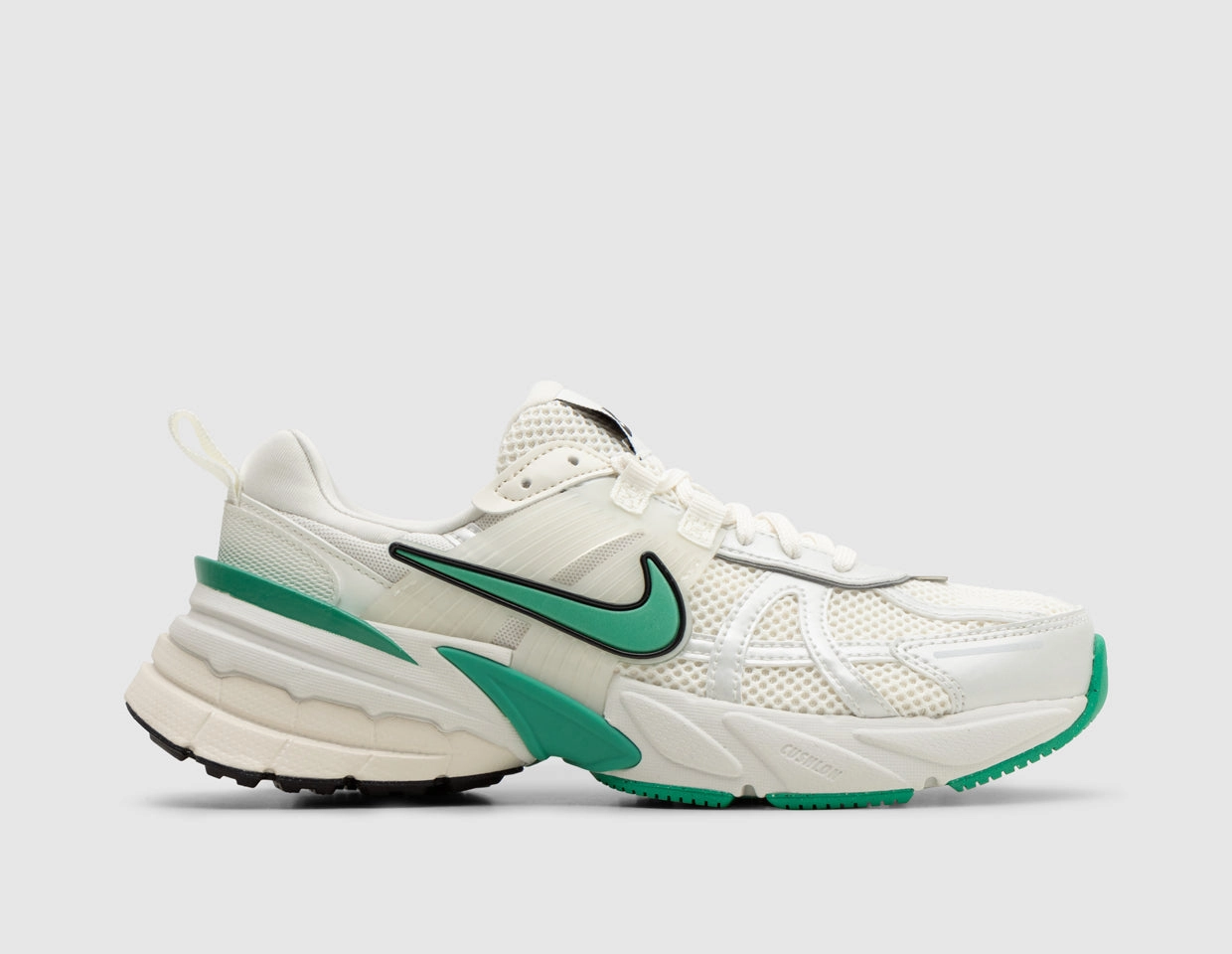 Nike Women's V2K Run Sail / Stadium Green - Pale Ivory