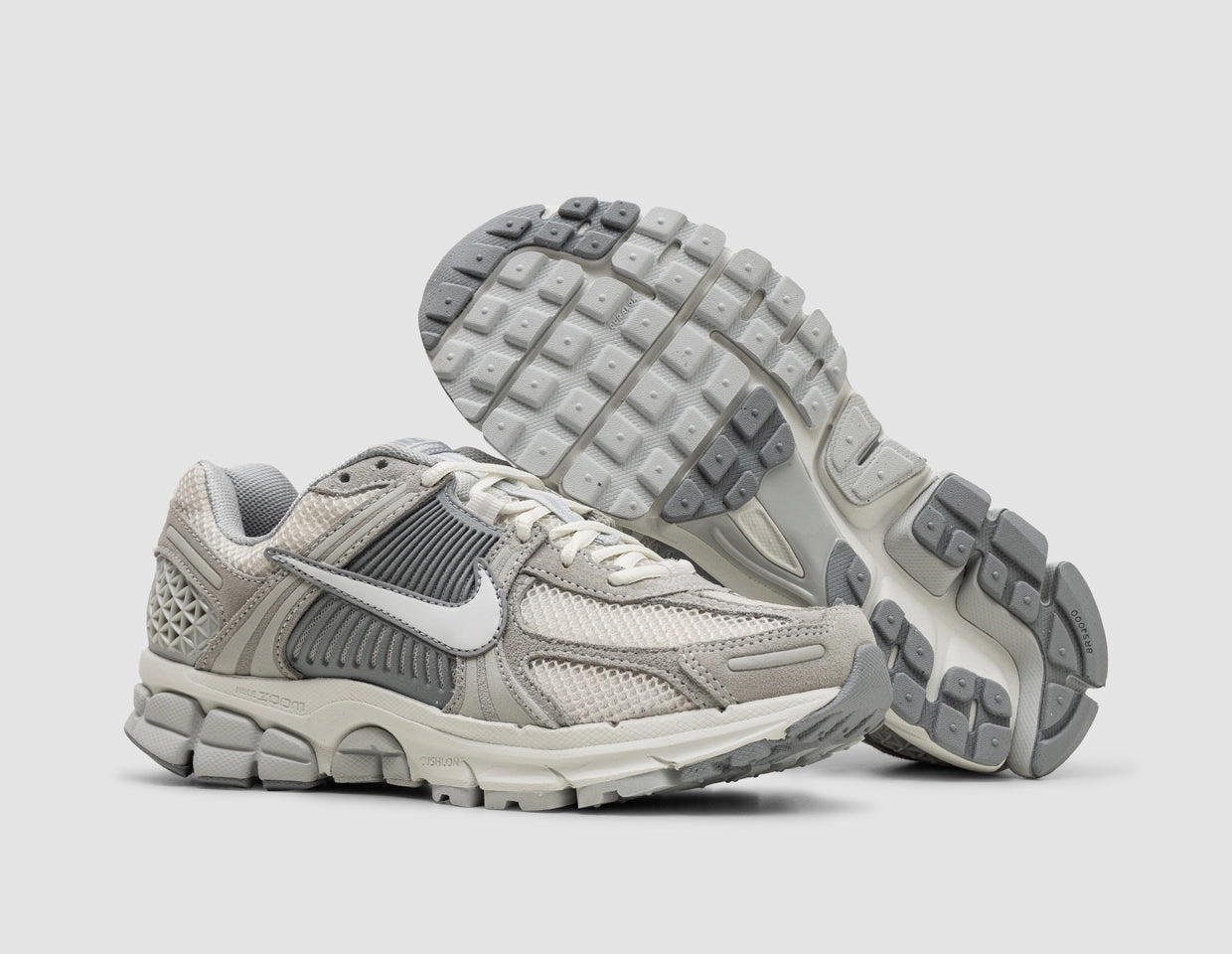 Nike Women's Zoom Vomero 5 Pure Platinum / Summit White - Platinum Tint