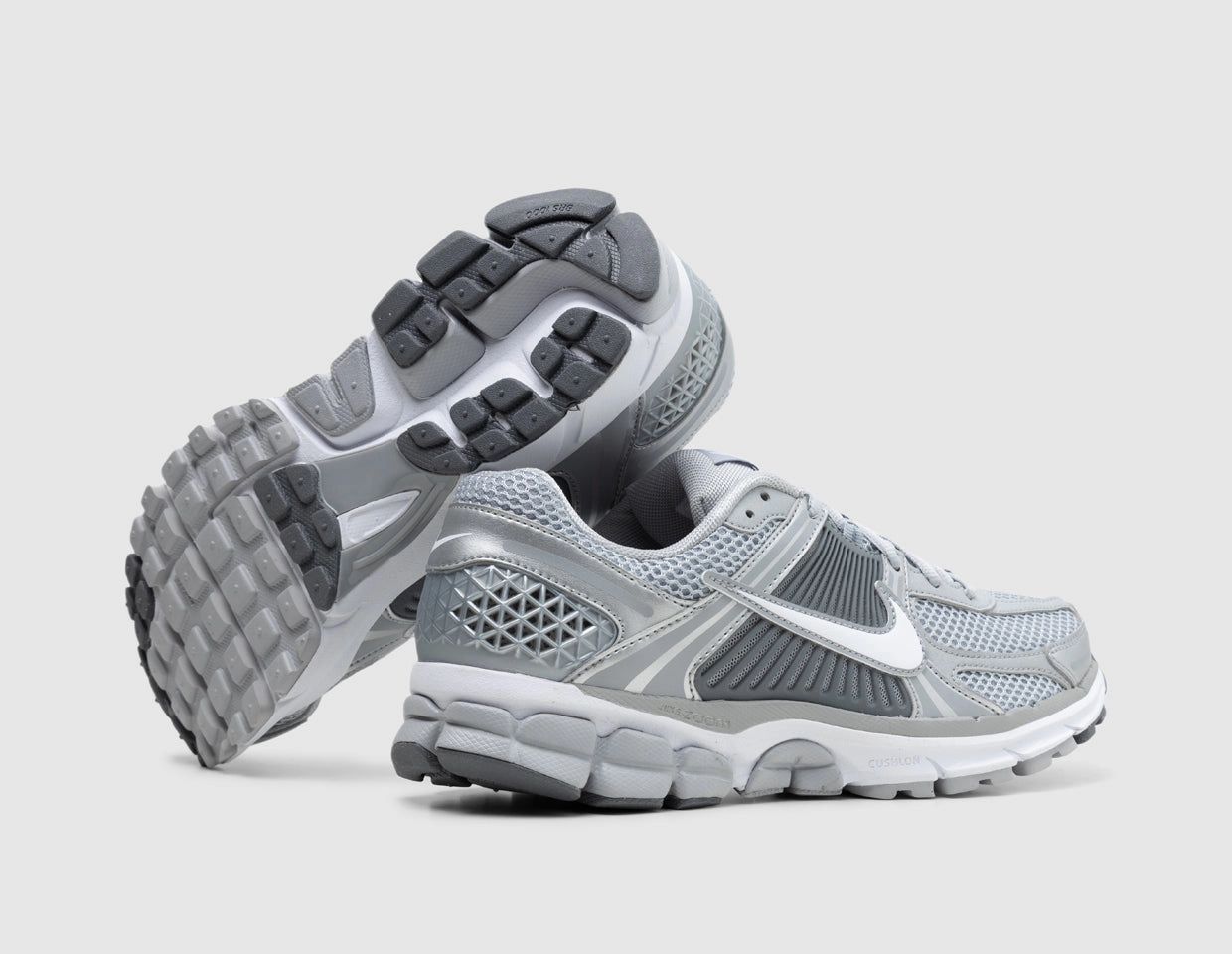 Nike Zoom Vomero 5 Wolf Grey / White - Metallic Silver