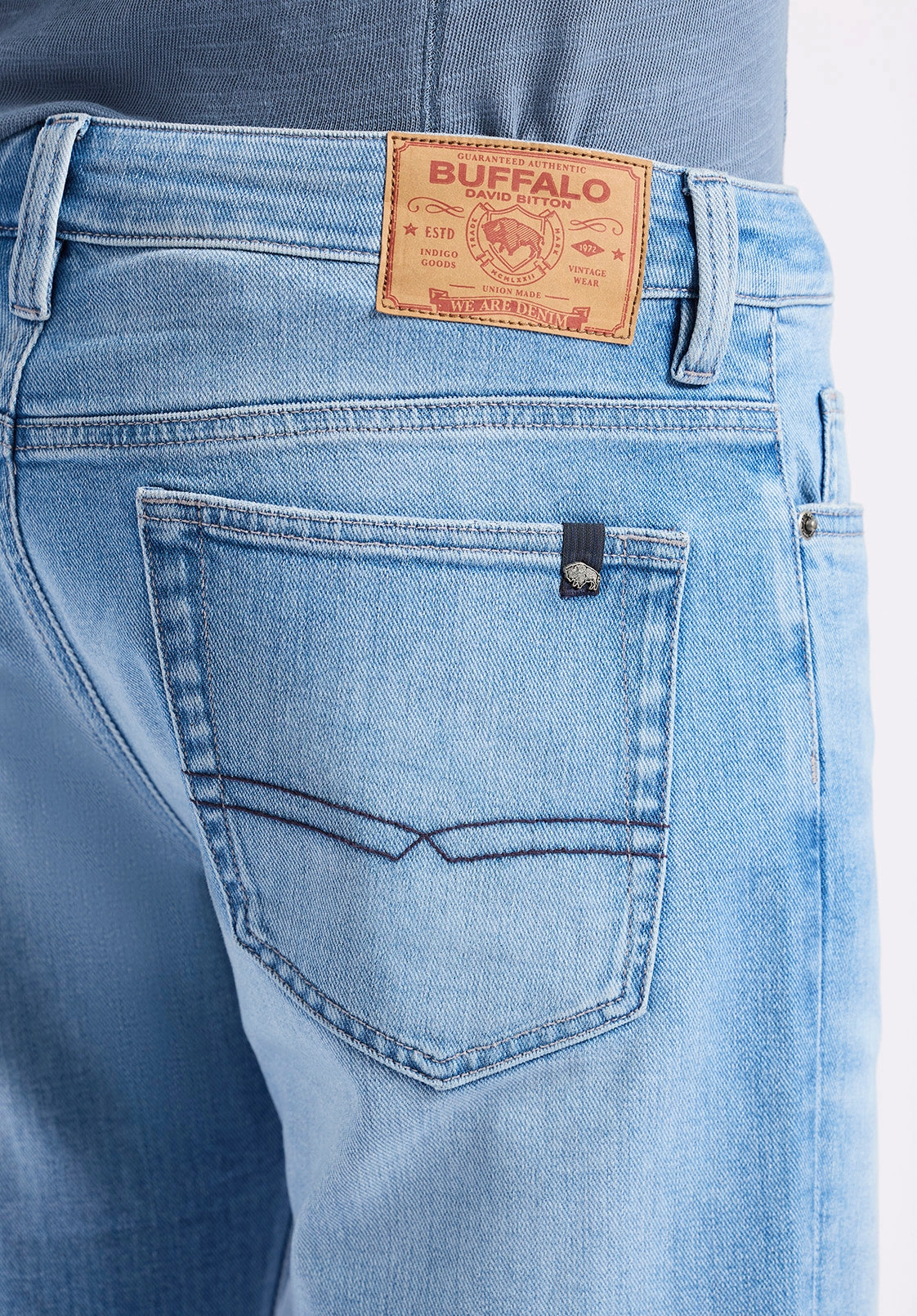 Relaxed Straight Driven Men's Jeans, Vintage Blue - BM26083